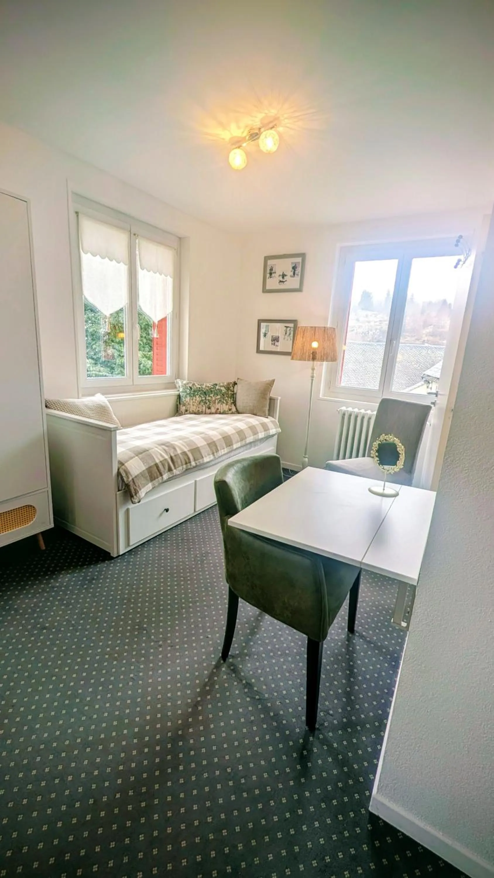 Bed in Hôtel Restaurant du Plomb du Cantal