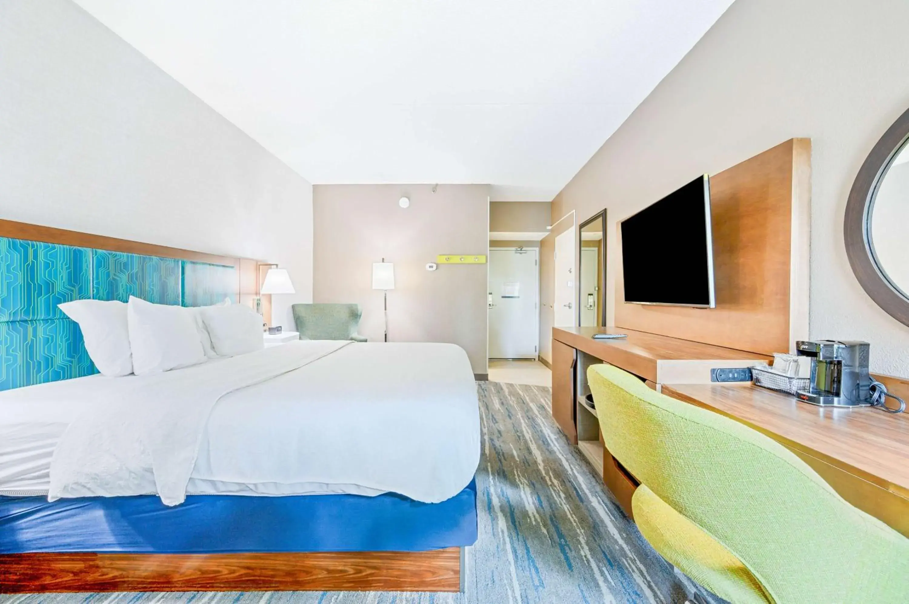 Bed in Hampton Inn St. Louis - Westport Bed in Hampton Inn St. Louis - Westport