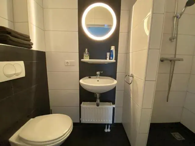 Twin Room with Private Bathroom - single occupancy in Bed and breakfast de Boerderij Twin Room with Private Bathroom - single occupancy in Bed and breakfast de Boerderij