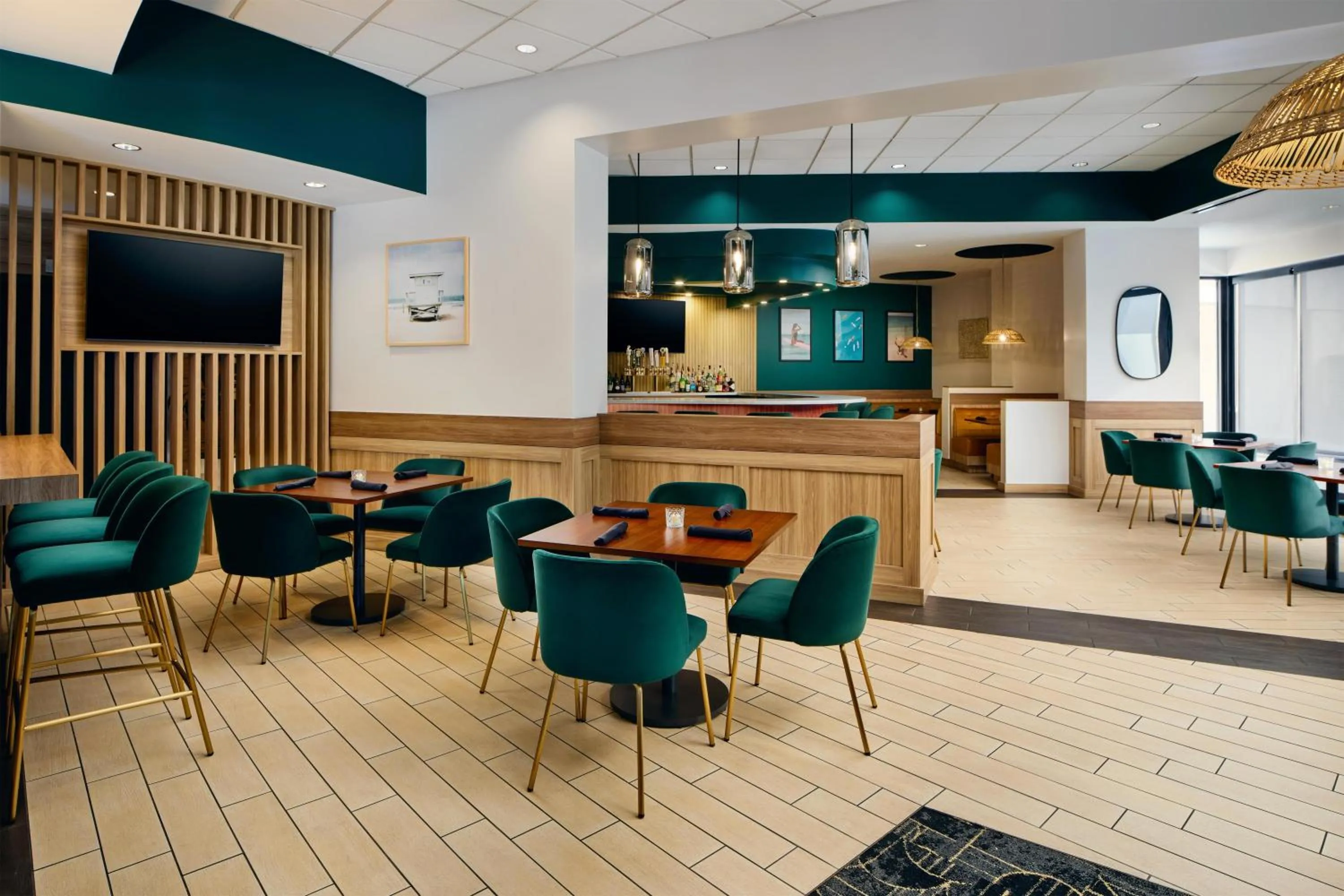 Restaurant/places to eat in The DEXTRO Little Italy, BW Premier Collection