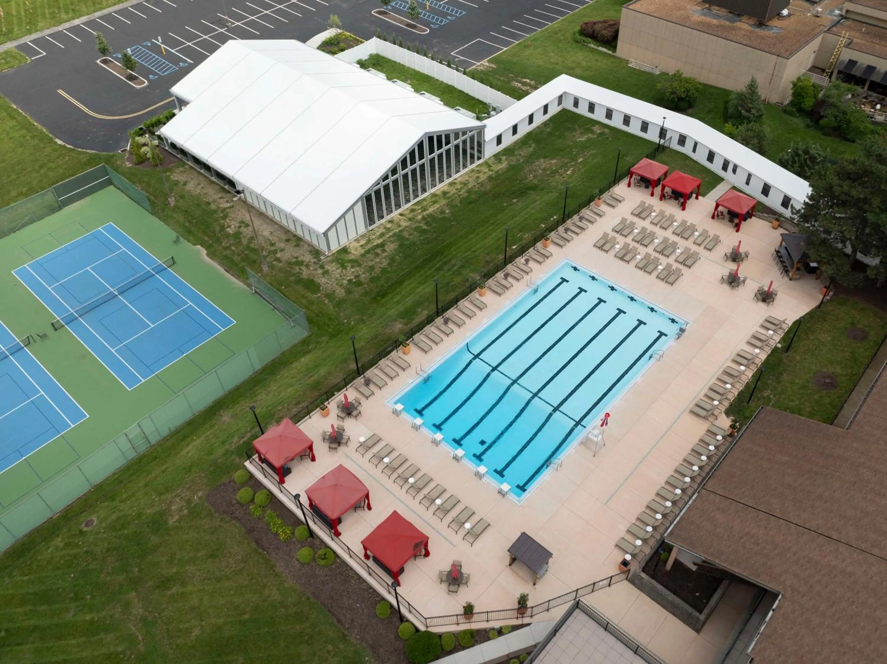 Pool view in DoubleTree by Hilton Hotel St. Louis - Chesterfield