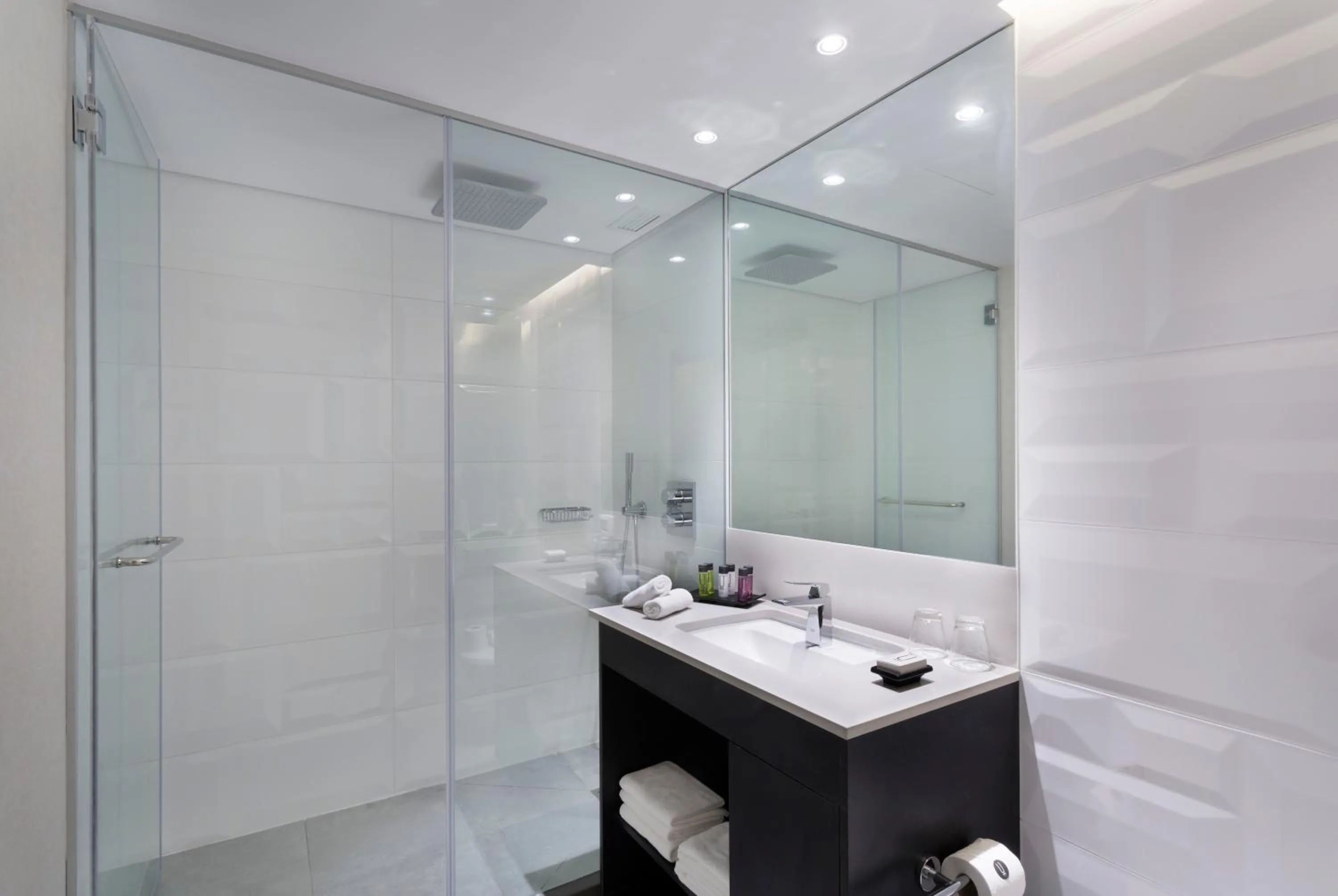 Bathroom in Ultra Tel Aviv Boutique Hotel