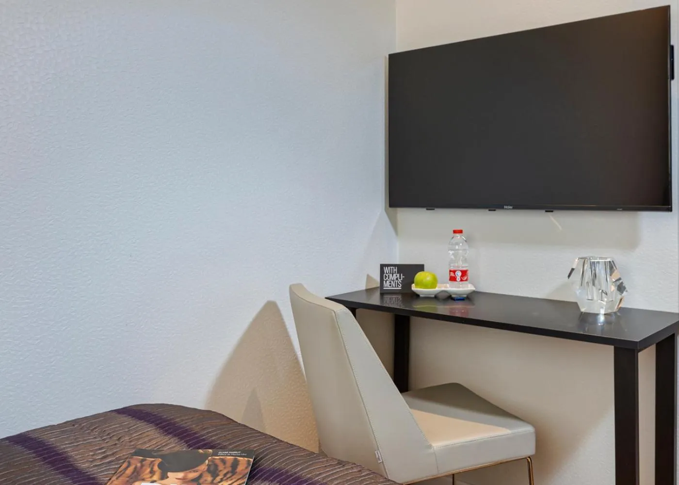TV and multimedia in Ultra Tel Aviv Boutique Hotel