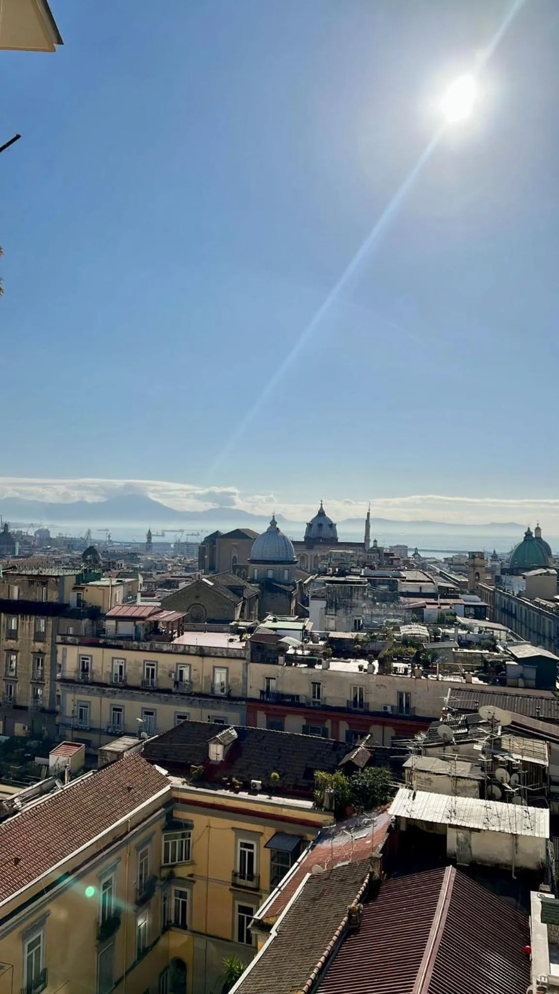 Bird's eye view in Nel Cuore di Parthenope