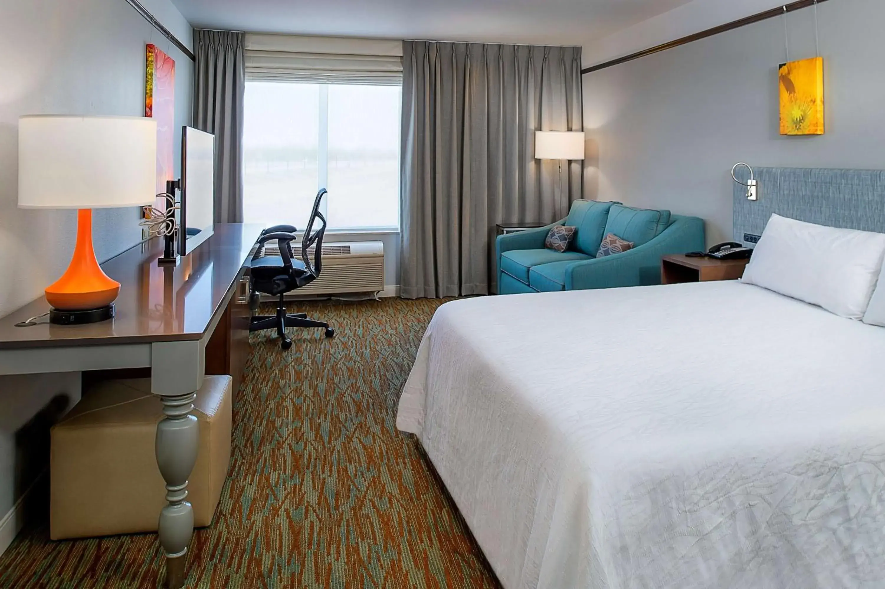 Bedroom, Bed in Hilton Garden Inn St. Louis/O'Fallon Bedroom, Bed in Hilton Garden Inn St. Louis/O'Fallon