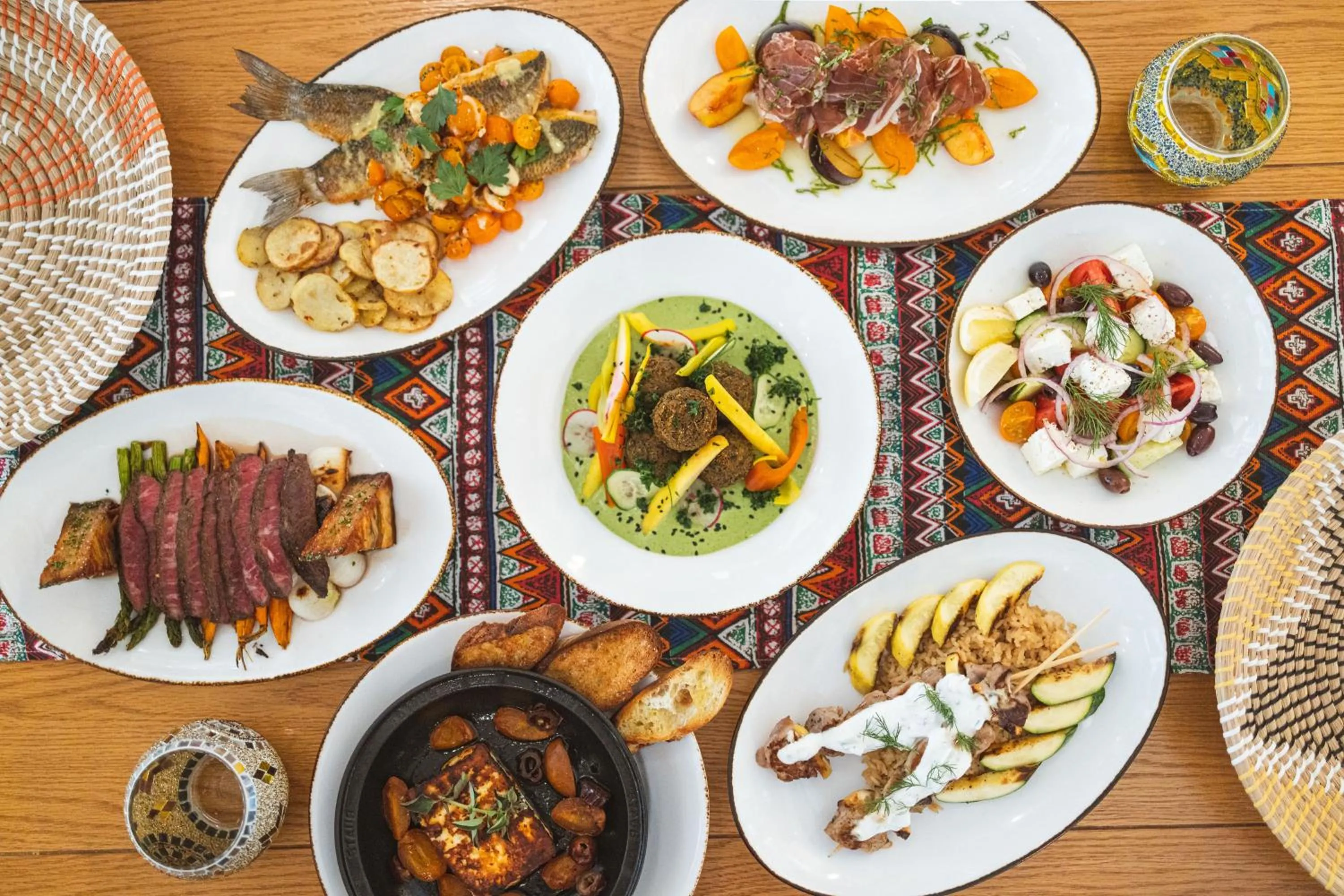 Restaurant/places to eat in Hotel Shattuck Plaza