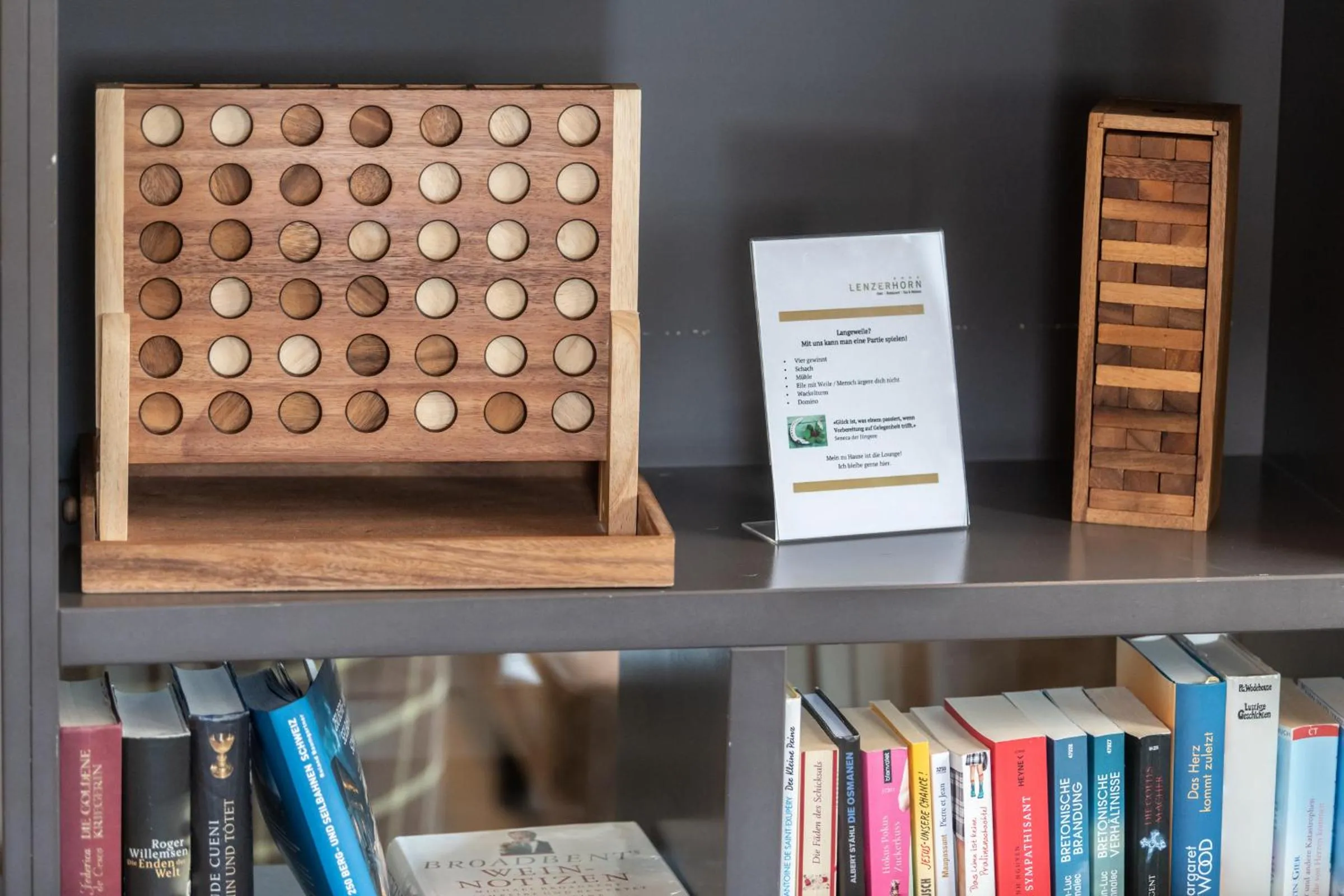 Lobby or reception in Hotel Lenzerhorn - Alpine Stay, Spa & Savour