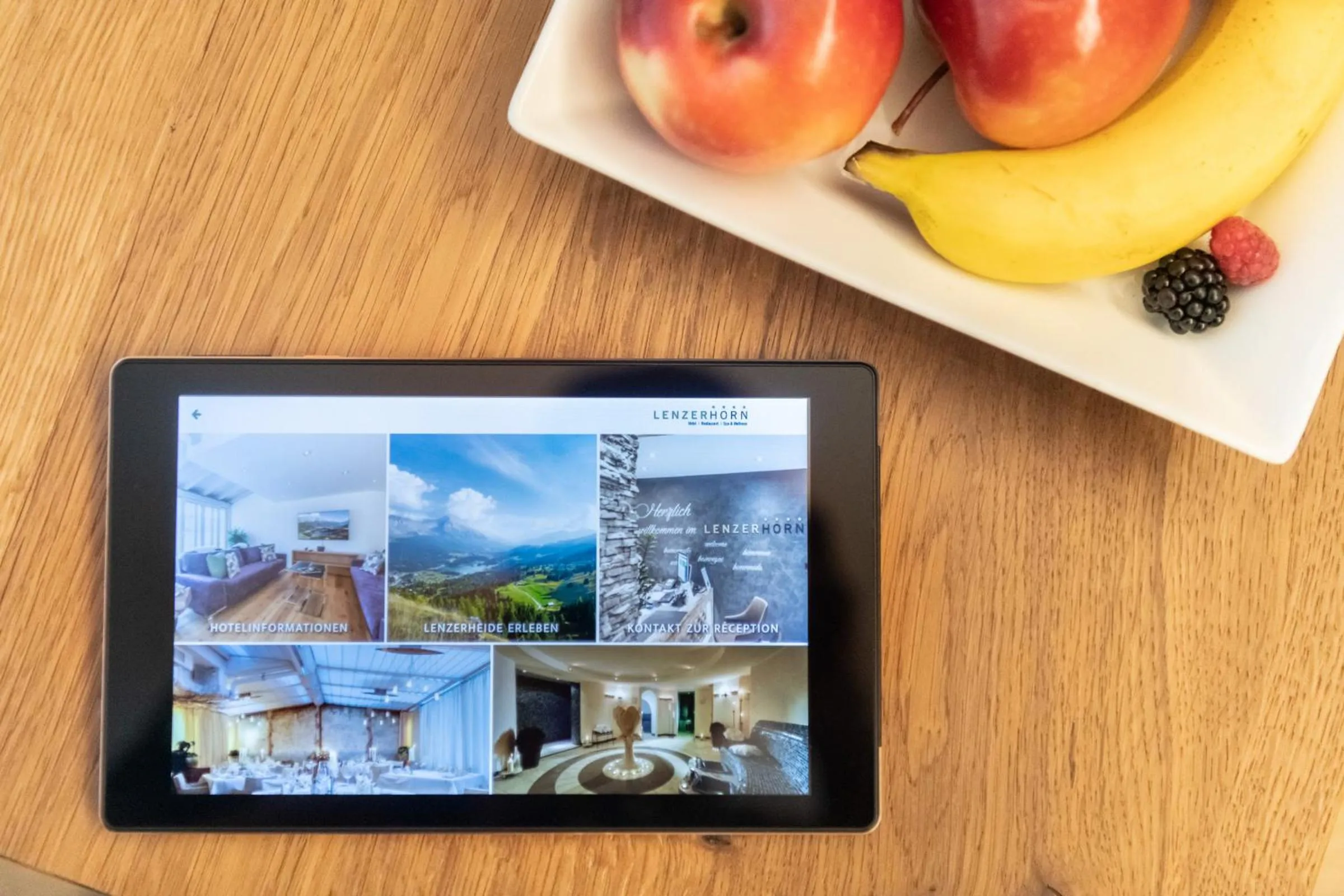 TV and multimedia in Hotel Lenzerhorn - Alpine Stay, Spa & Savour