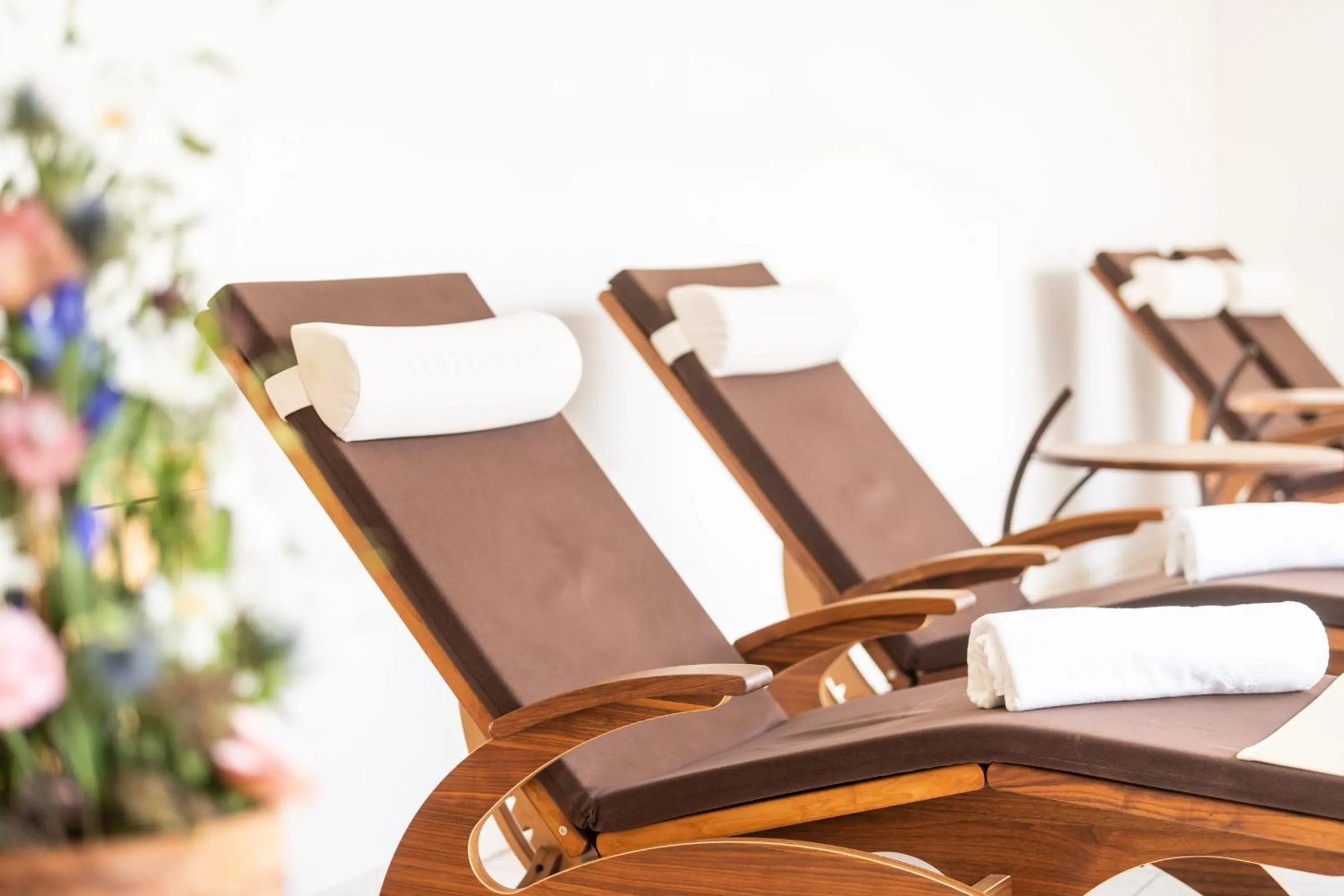 sunbed in Hotel Lenzerhorn - Alpine Stay, Spa & Savour