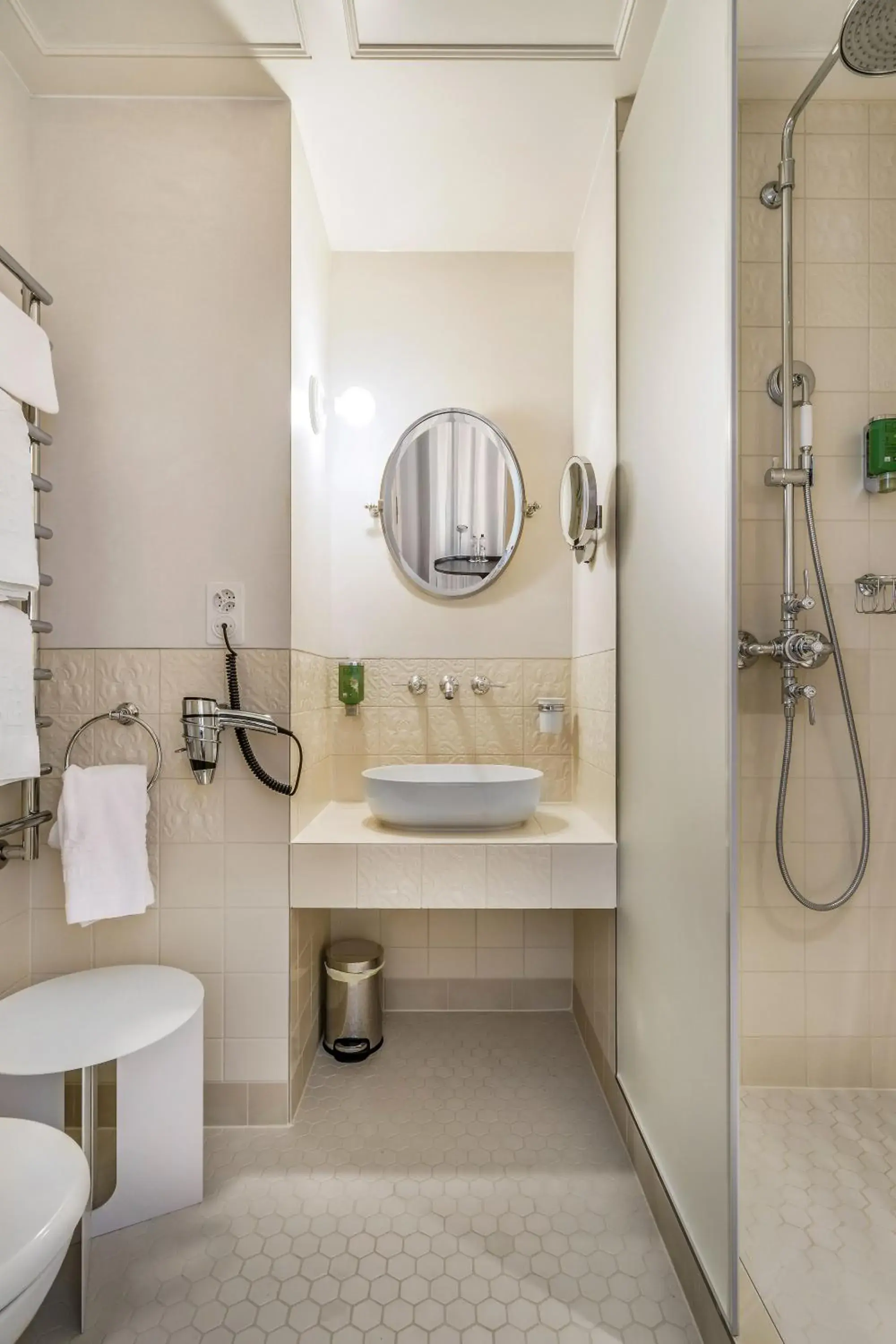 Deluxe Queen Room in BLUME Baden Hotel & Restaurant Deluxe Queen Room in BLUME Baden Hotel & Restaurant