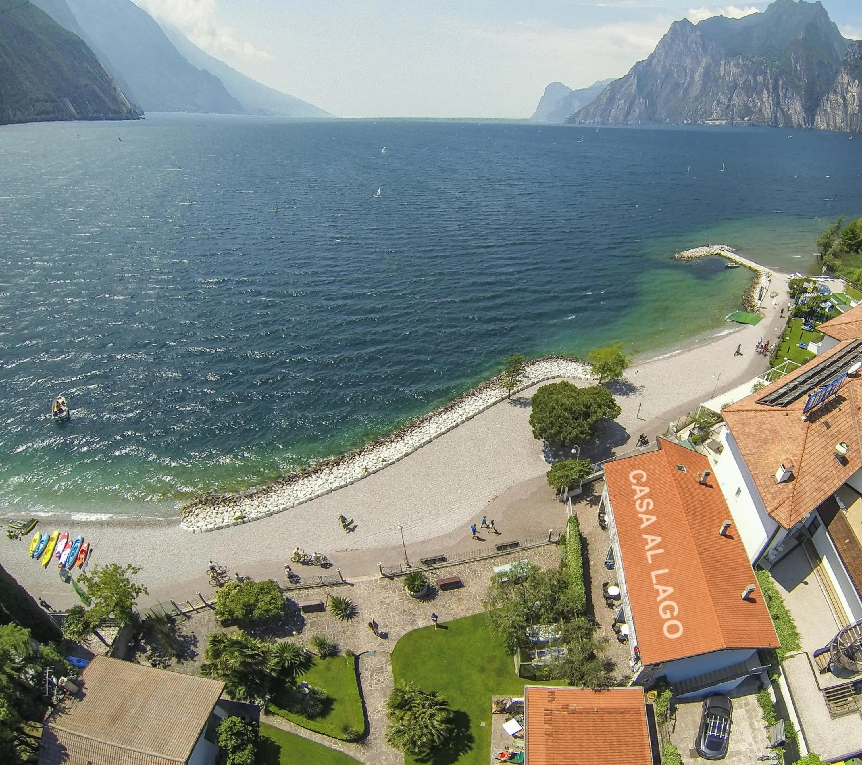 Casa Toblini al Lago on the beach