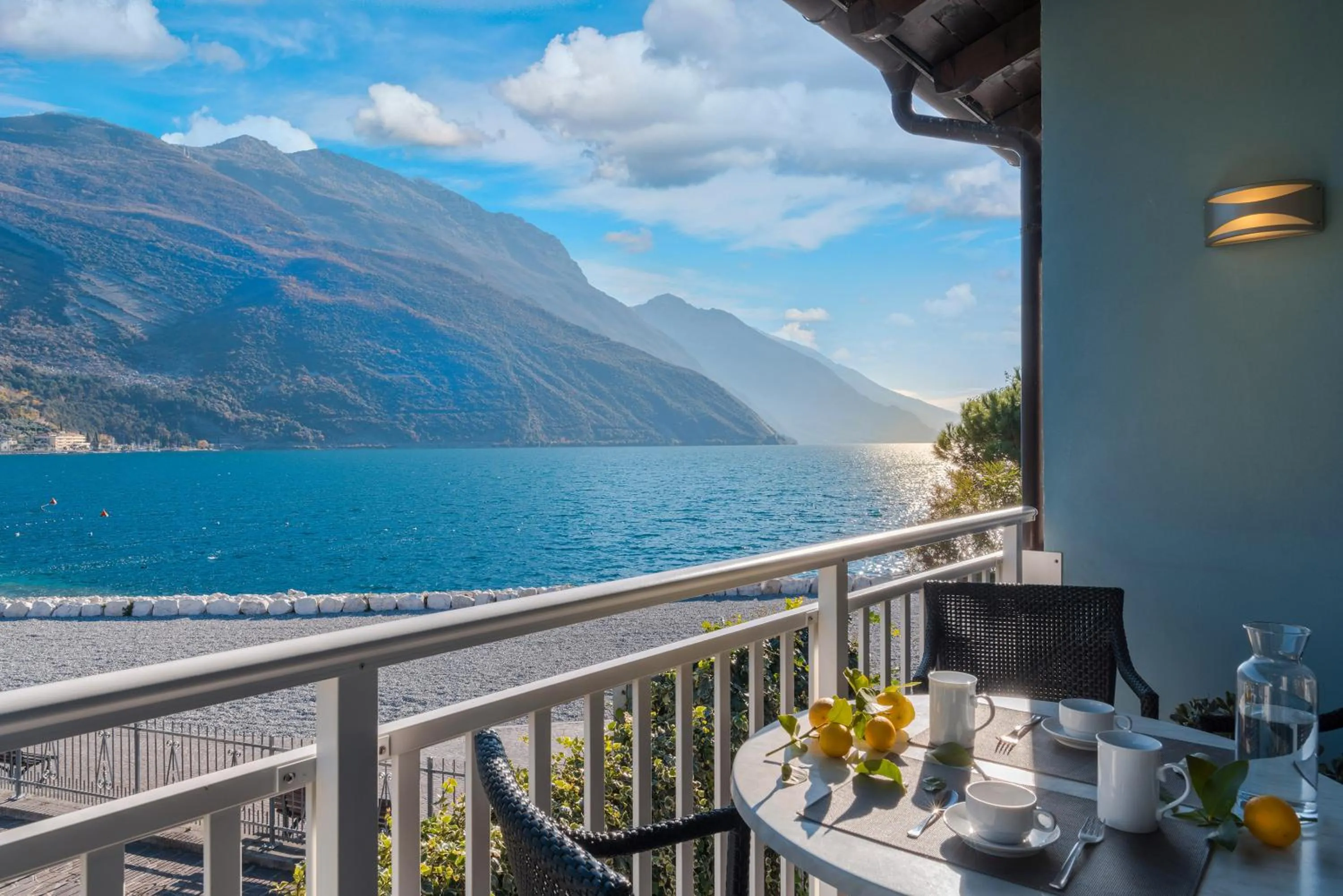 Casa Toblini al Lago on the beach