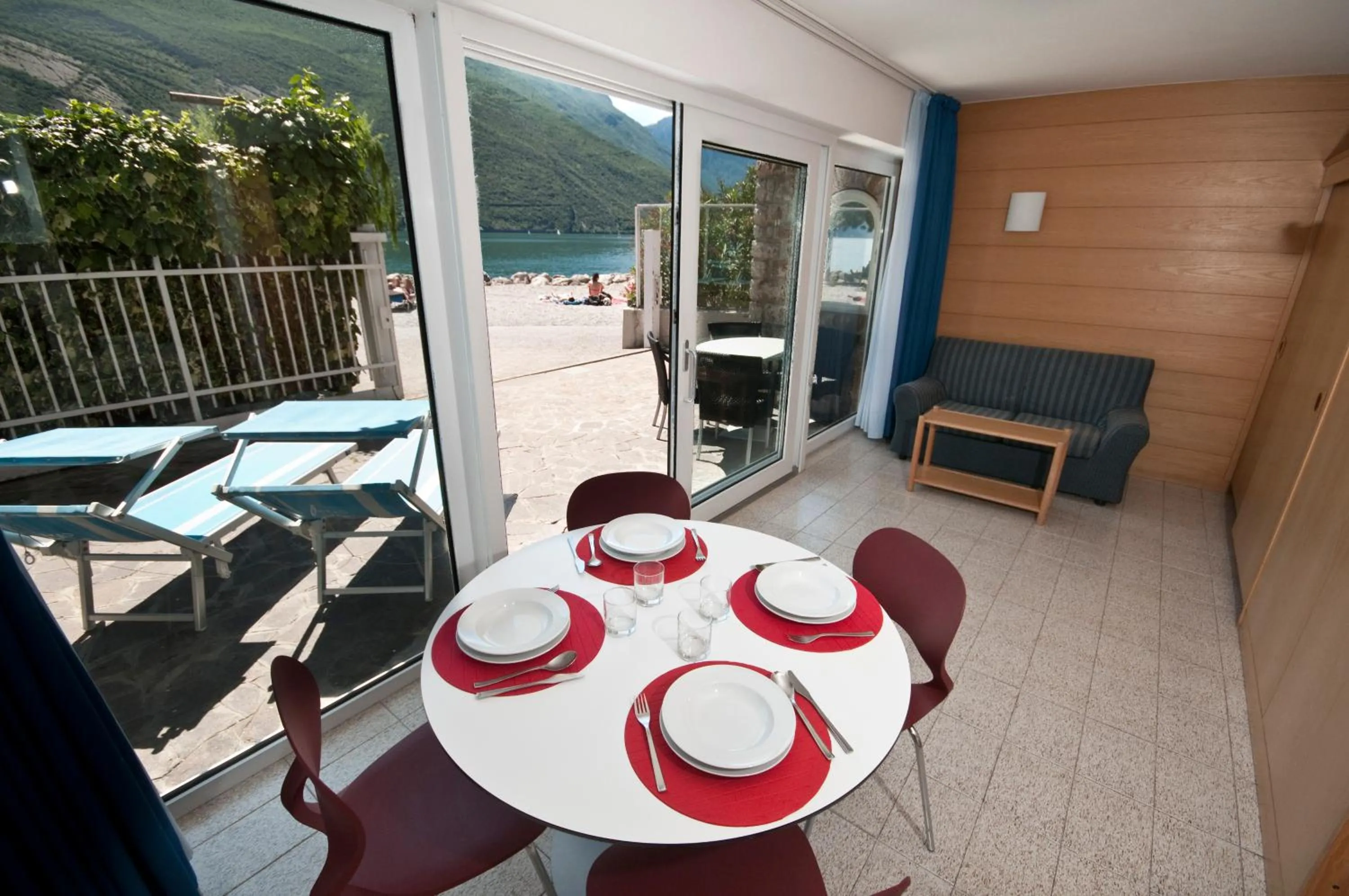Casa Toblini al Lago on the beach