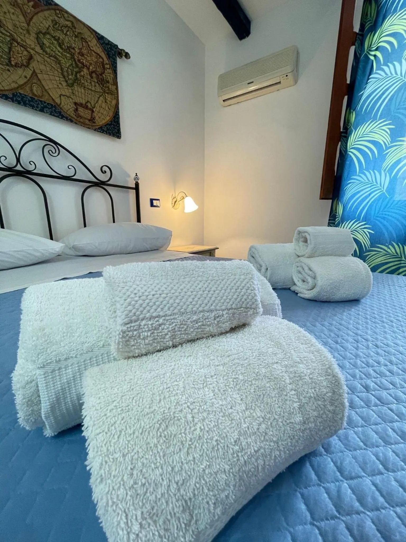 Bed in Hellas Makari B&B