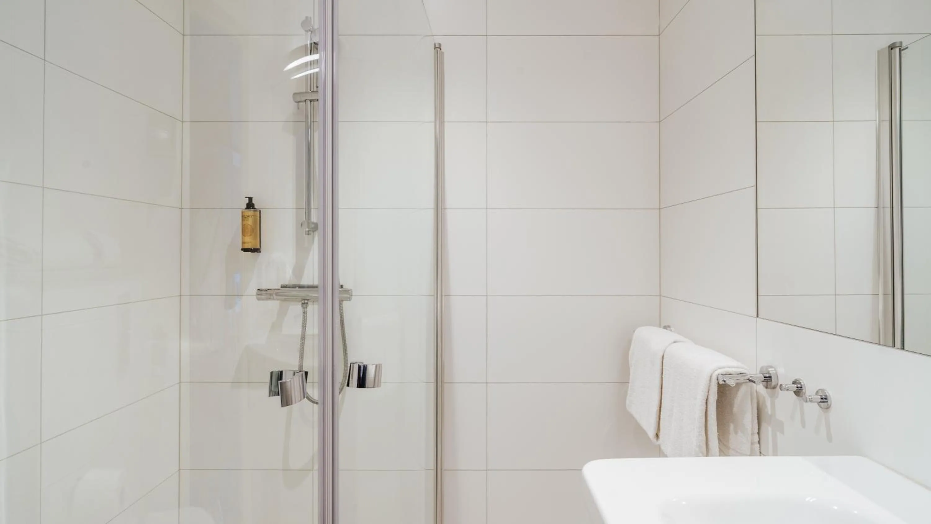 Shower in Apple Hotel & Konferens Göteborg