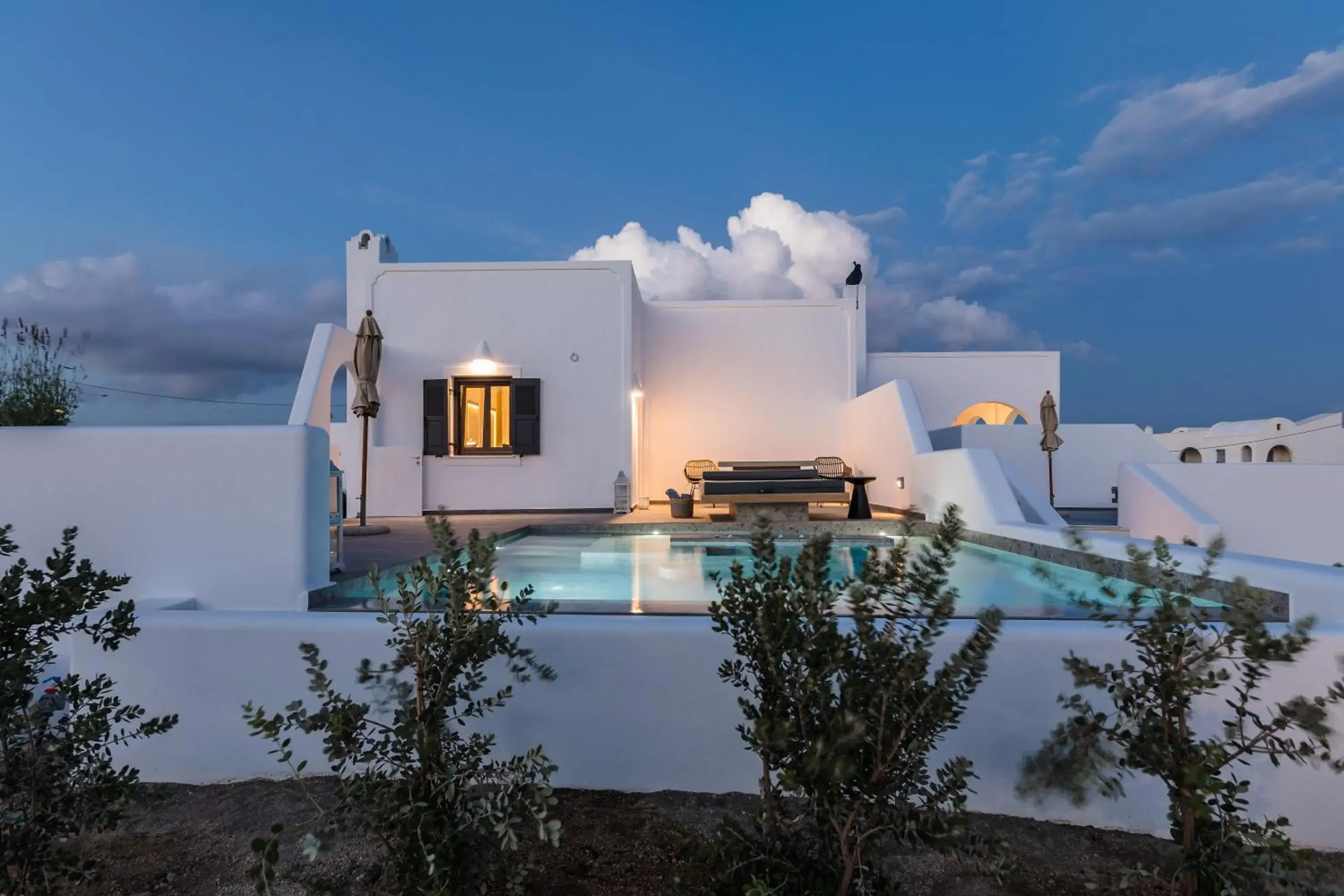 Pool view in Vineyard Exclusive Suites Pool view in Vineyard Exclusive Suites