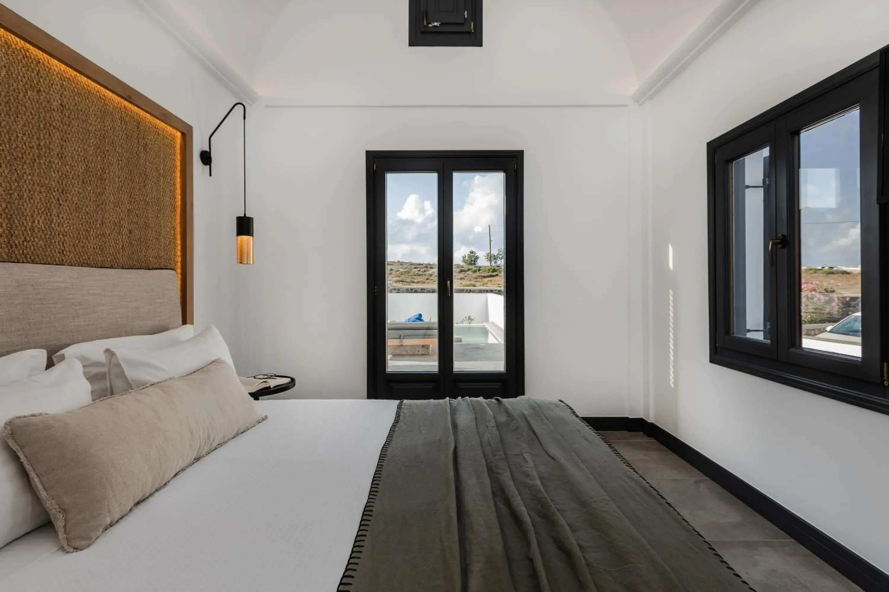 Bed in Vineyard Exclusive Suites Bed in Vineyard Exclusive Suites