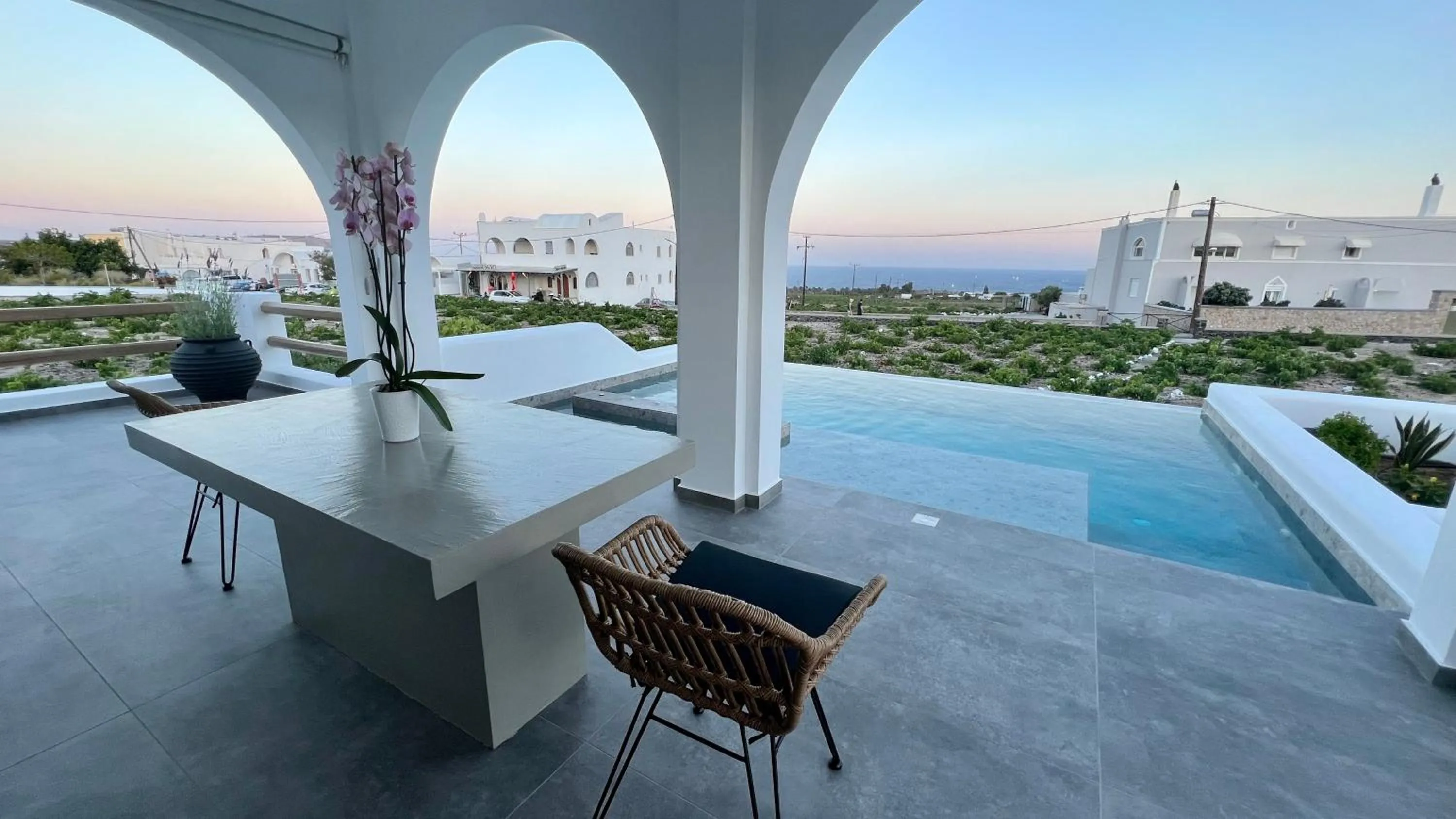 Day in Vineyard Exclusive Suites