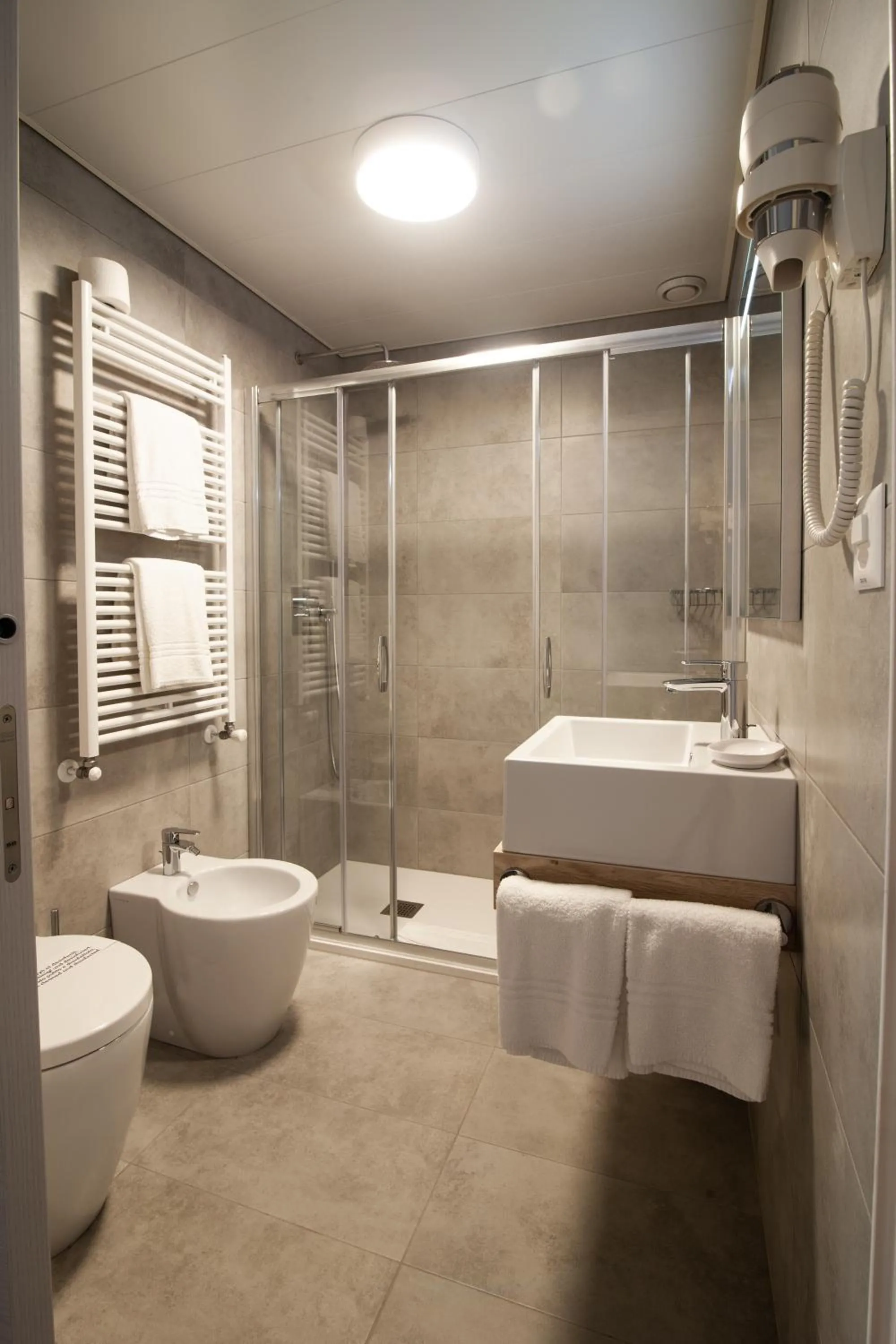 Bathroom in Hotel Albergo Milano