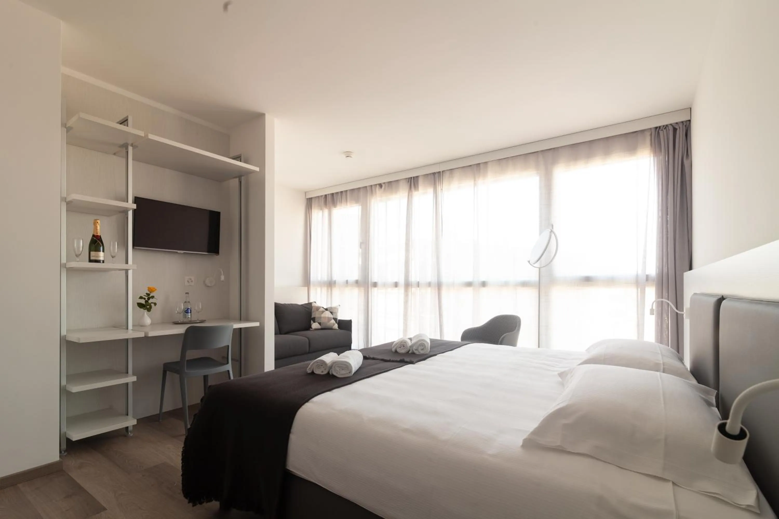 TV and multimedia, Bed in Hotel Albergo Milano