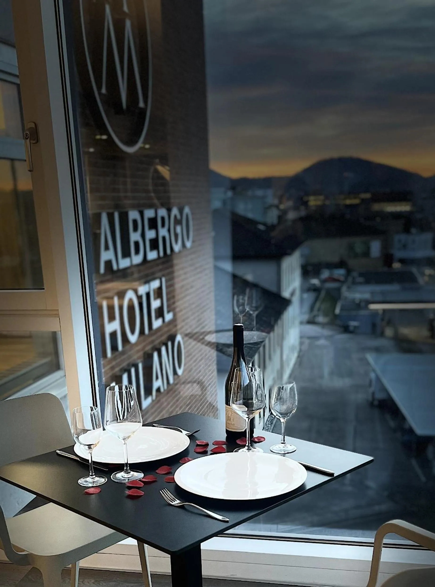 Property building in Hotel Albergo Milano