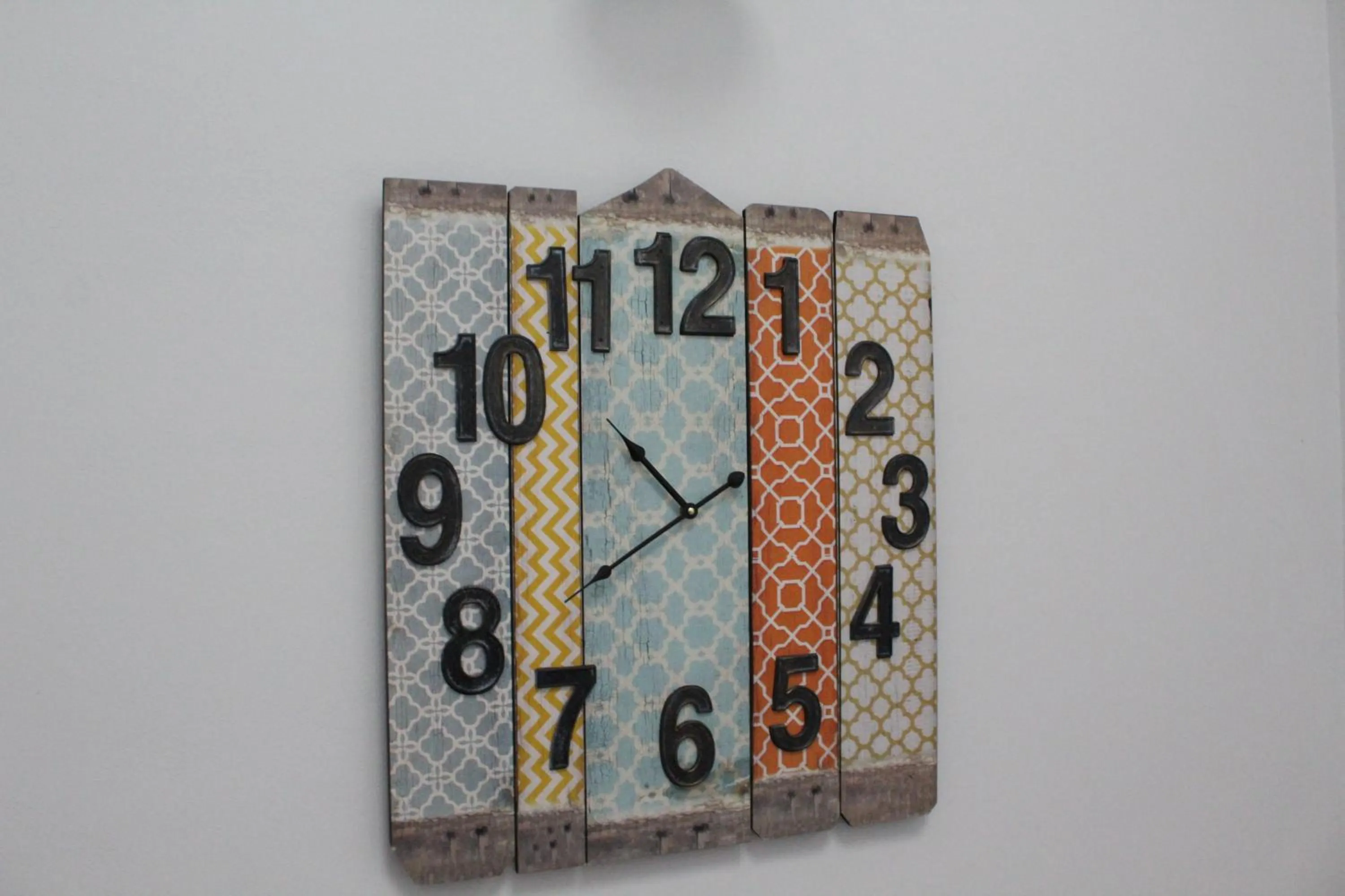 Decorative detail in Alma Nua