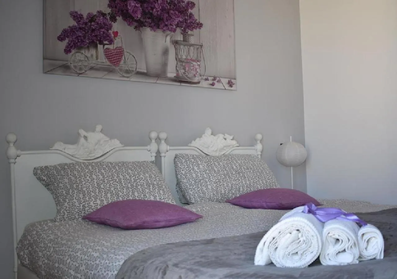 Bedroom, Bed in Alma Nua