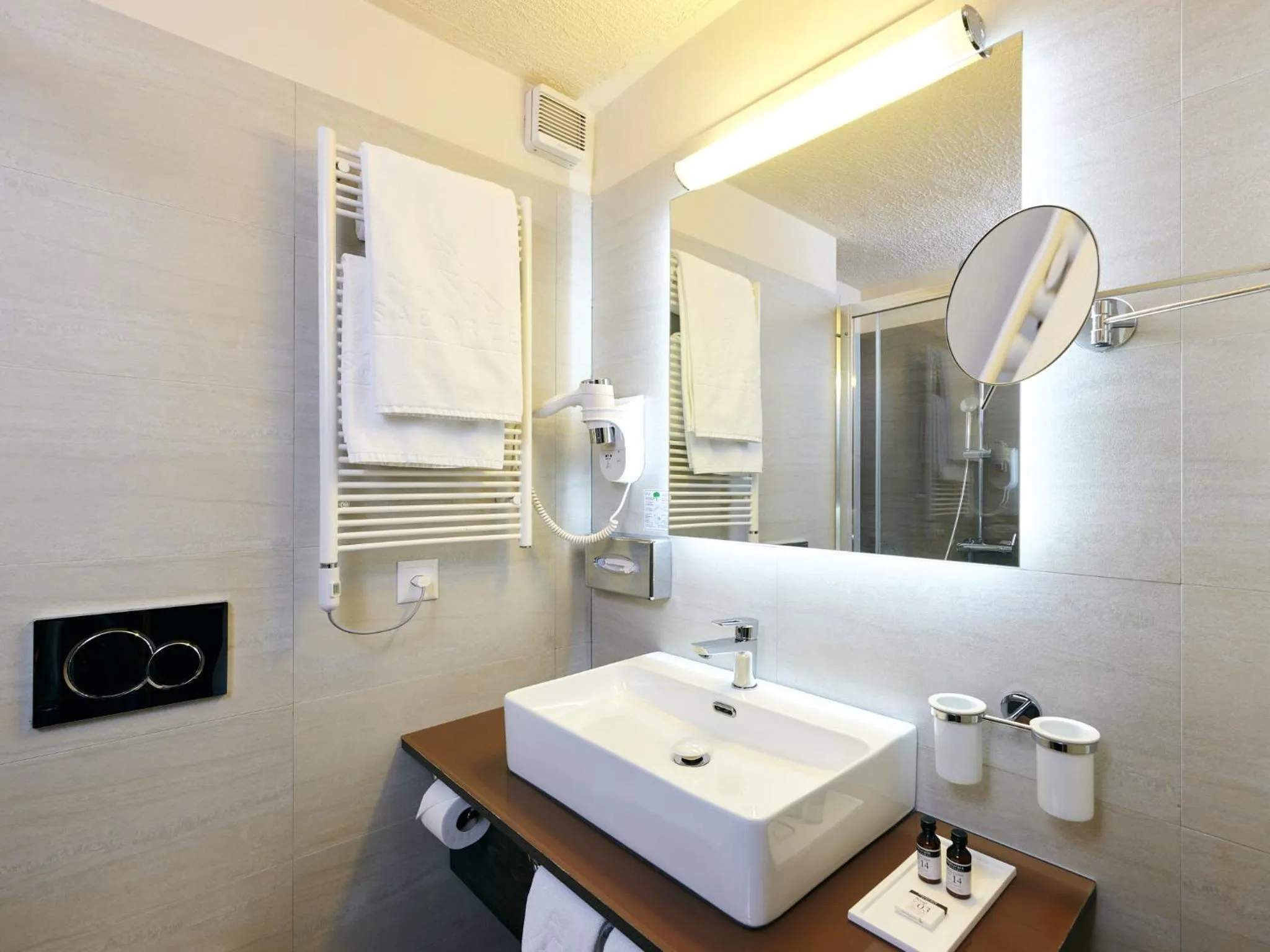 Bathroom in Hotel Ambassador Zermatt