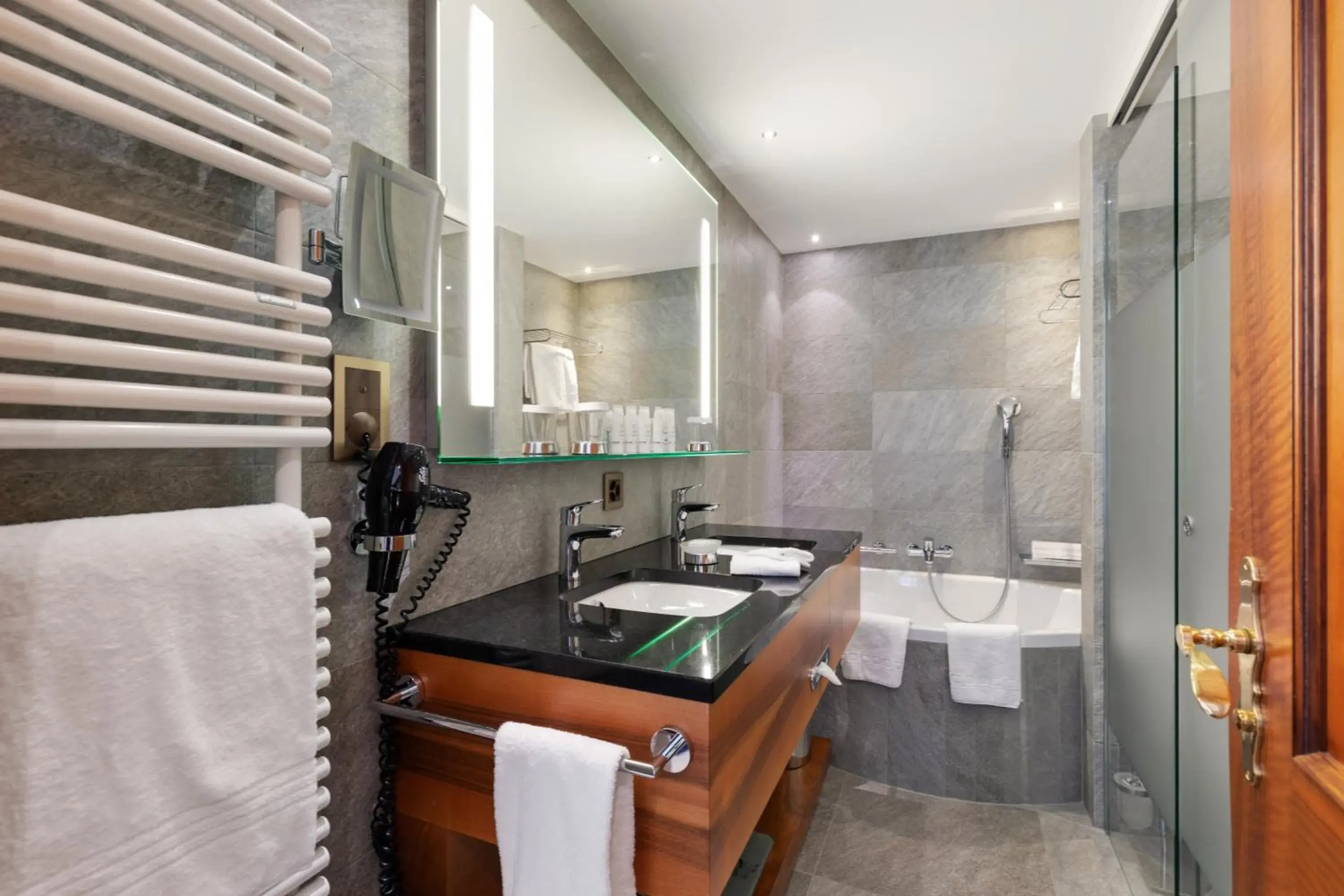 Grand Suite with Matterhorn View in Grand Hotel Zermatterhof Grand Suite with Matterhorn View in Grand Hotel Zermatterhof