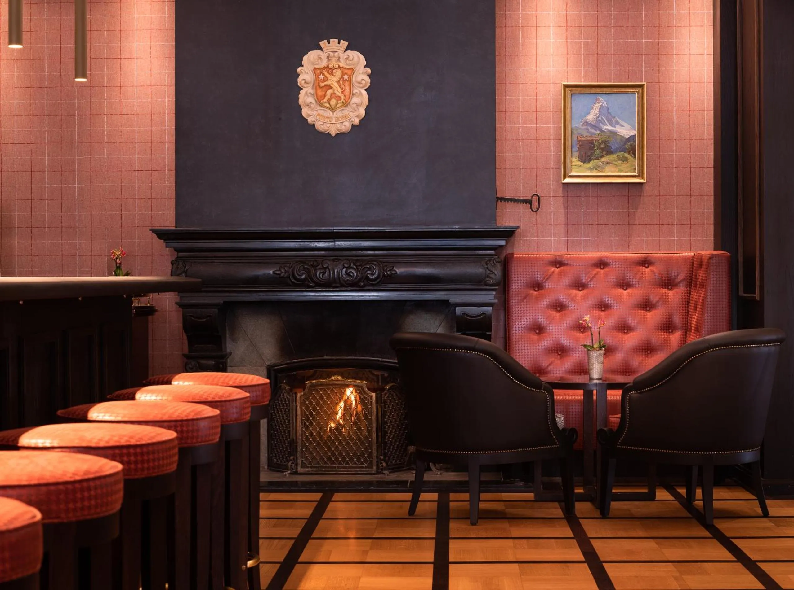 Lounge or bar in Grand Hotel Zermatterhof