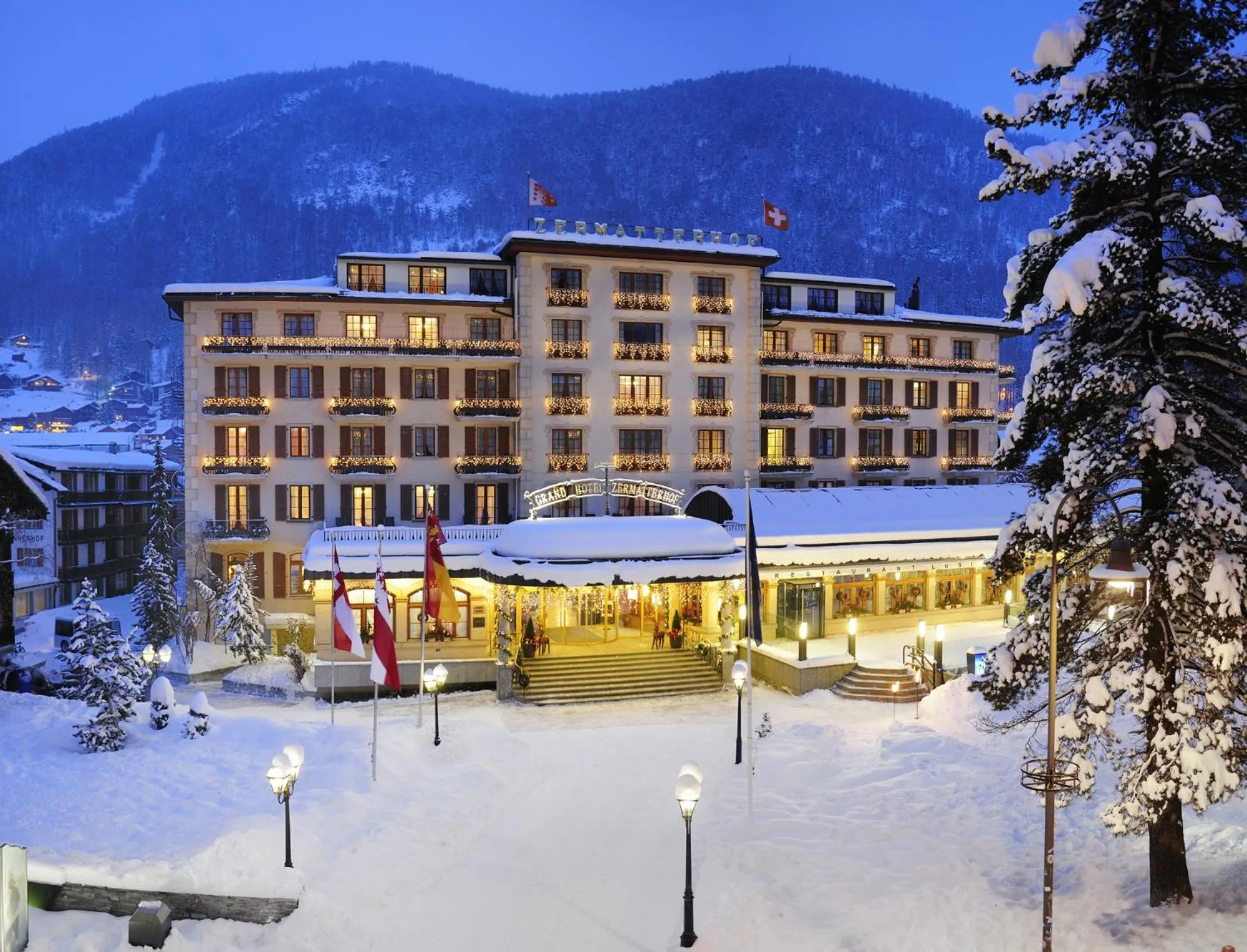 Property building in Grand Hotel Zermatterhof