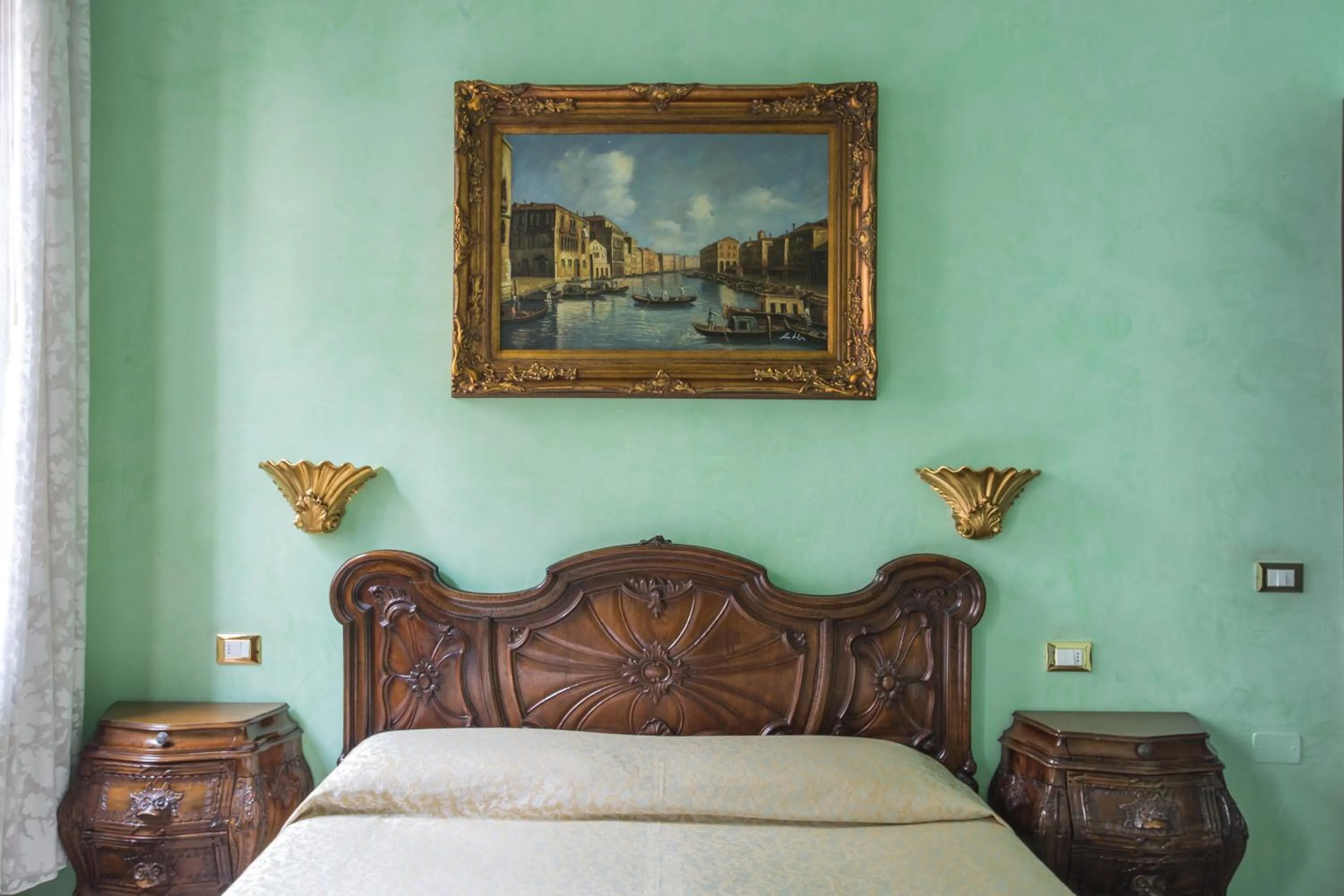 Photo of the whole room, Bed in BB Venezia