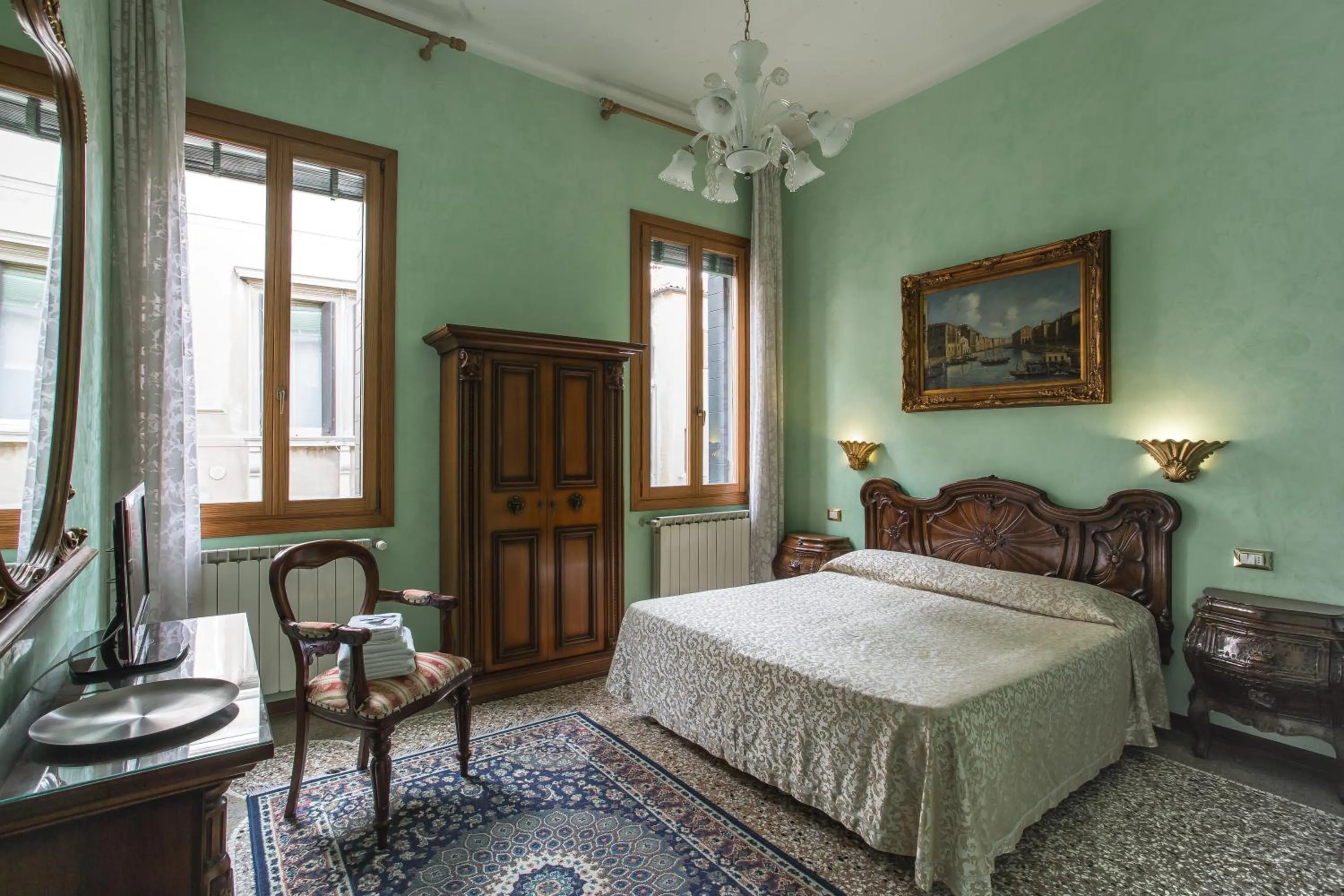 Photo of the whole room, Bed in BB Venezia