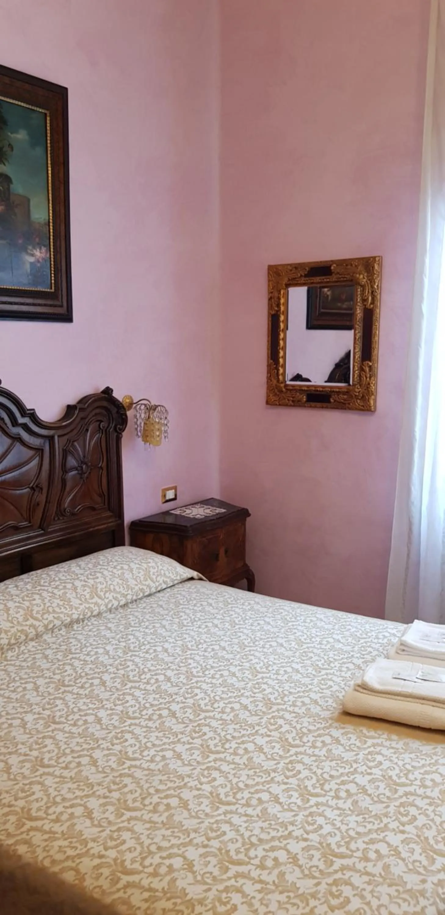 Photo of the whole room, Bed in BB Venezia