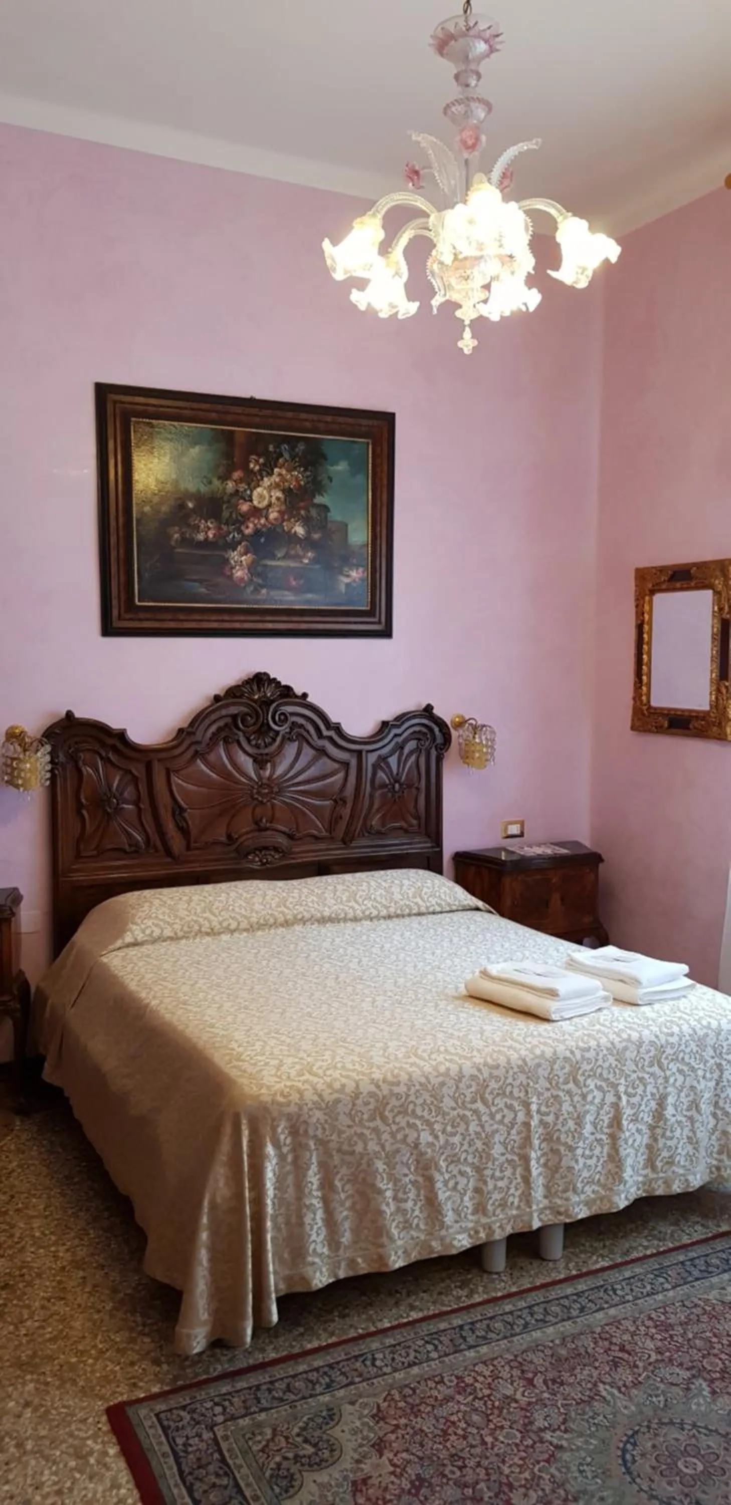 Photo of the whole room, Bed in BB Venezia