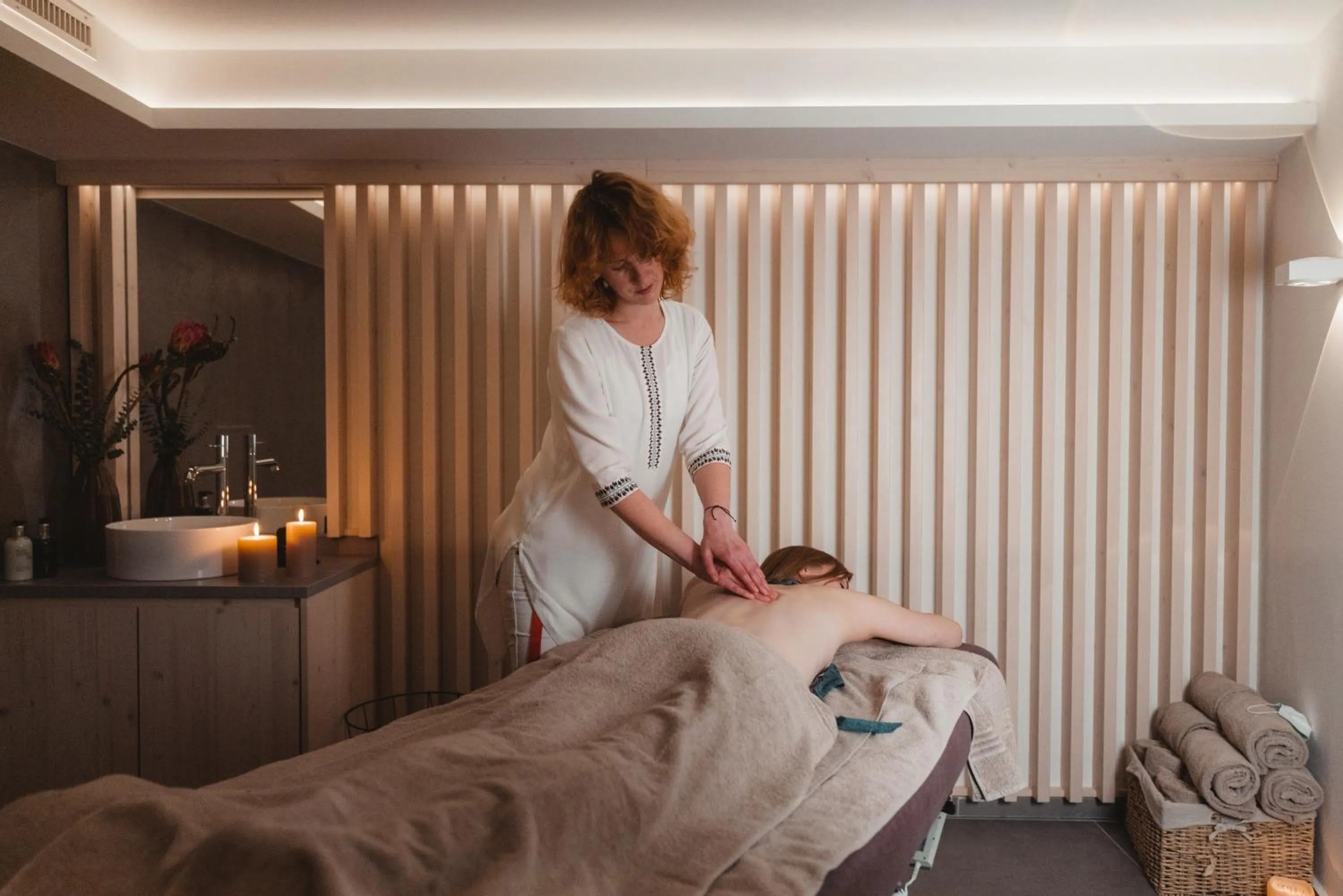 Swimming pool in Alpen Resort & Spa