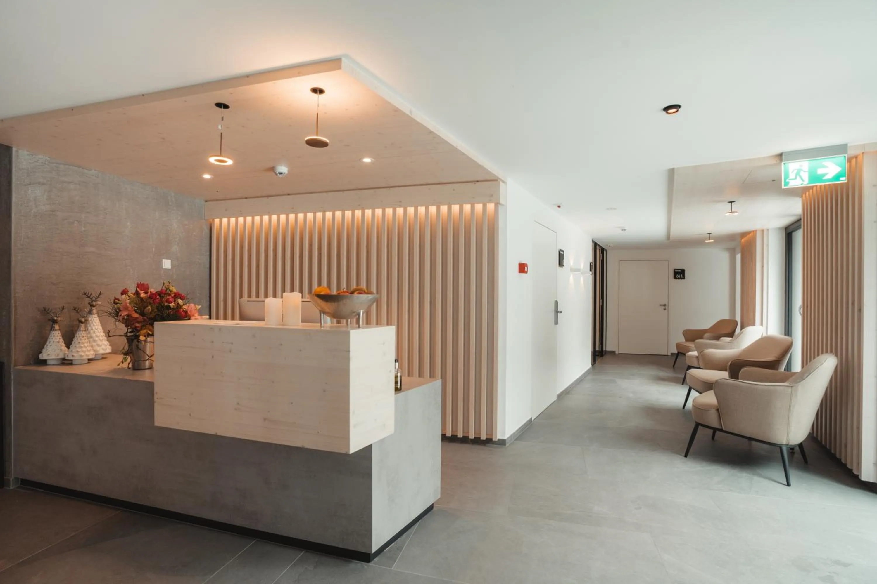 Swimming pool in Alpen Resort & Spa