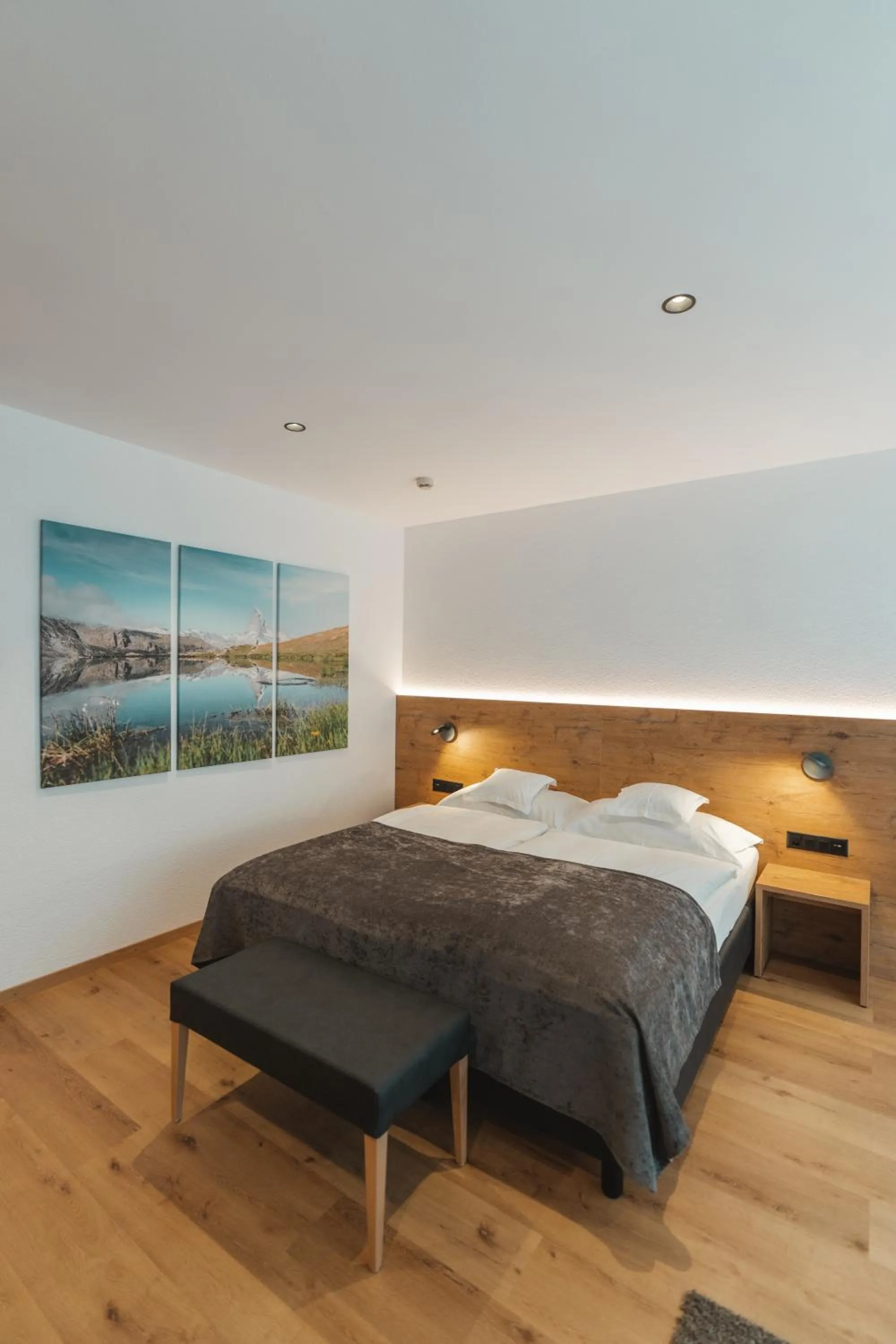 Bedroom, Bed in Alpen Resort & Spa