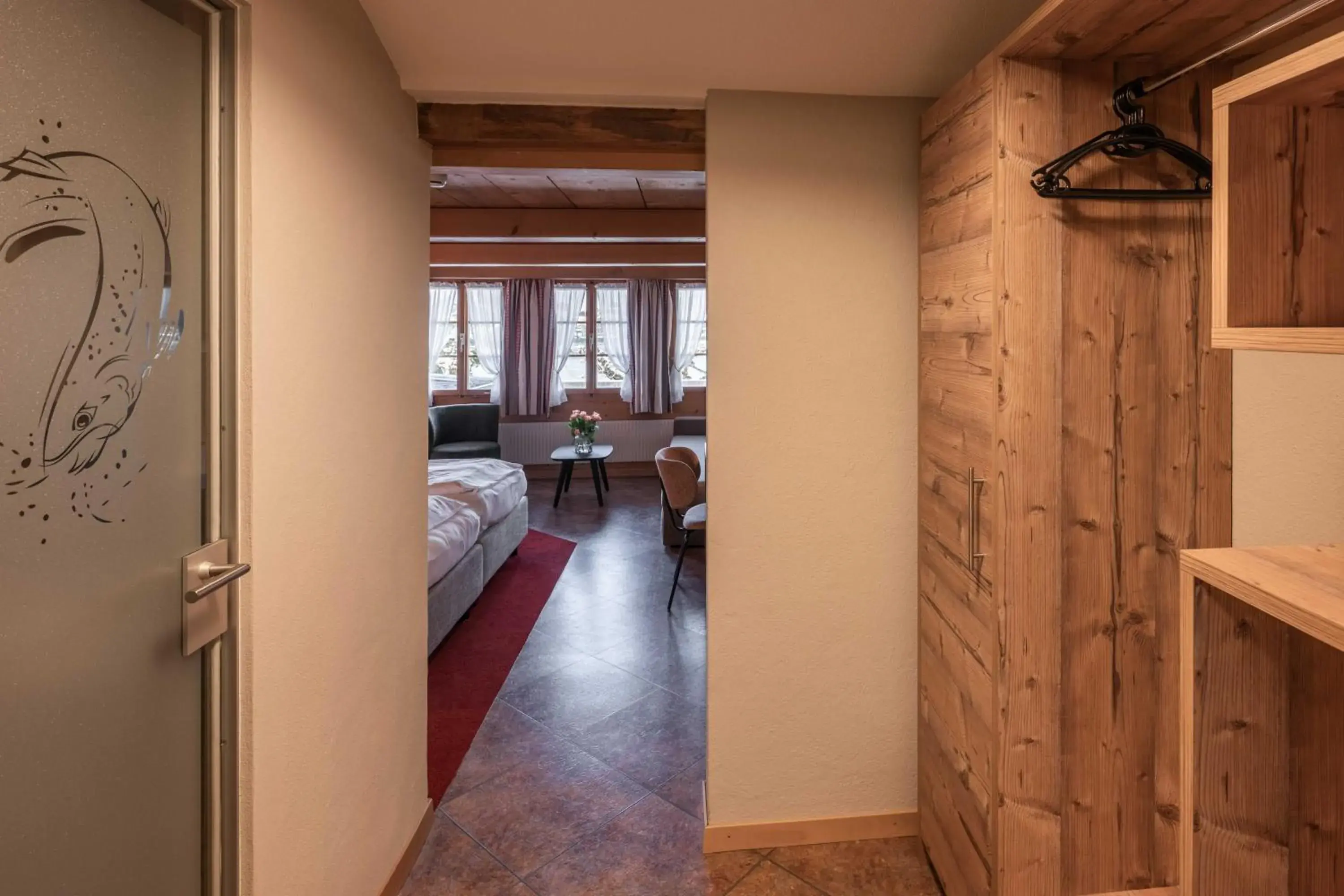 Standard Double Room with Lake View in Hotel Châlet Du Lac Standard Double Room with Lake View in Hotel Châlet Du Lac