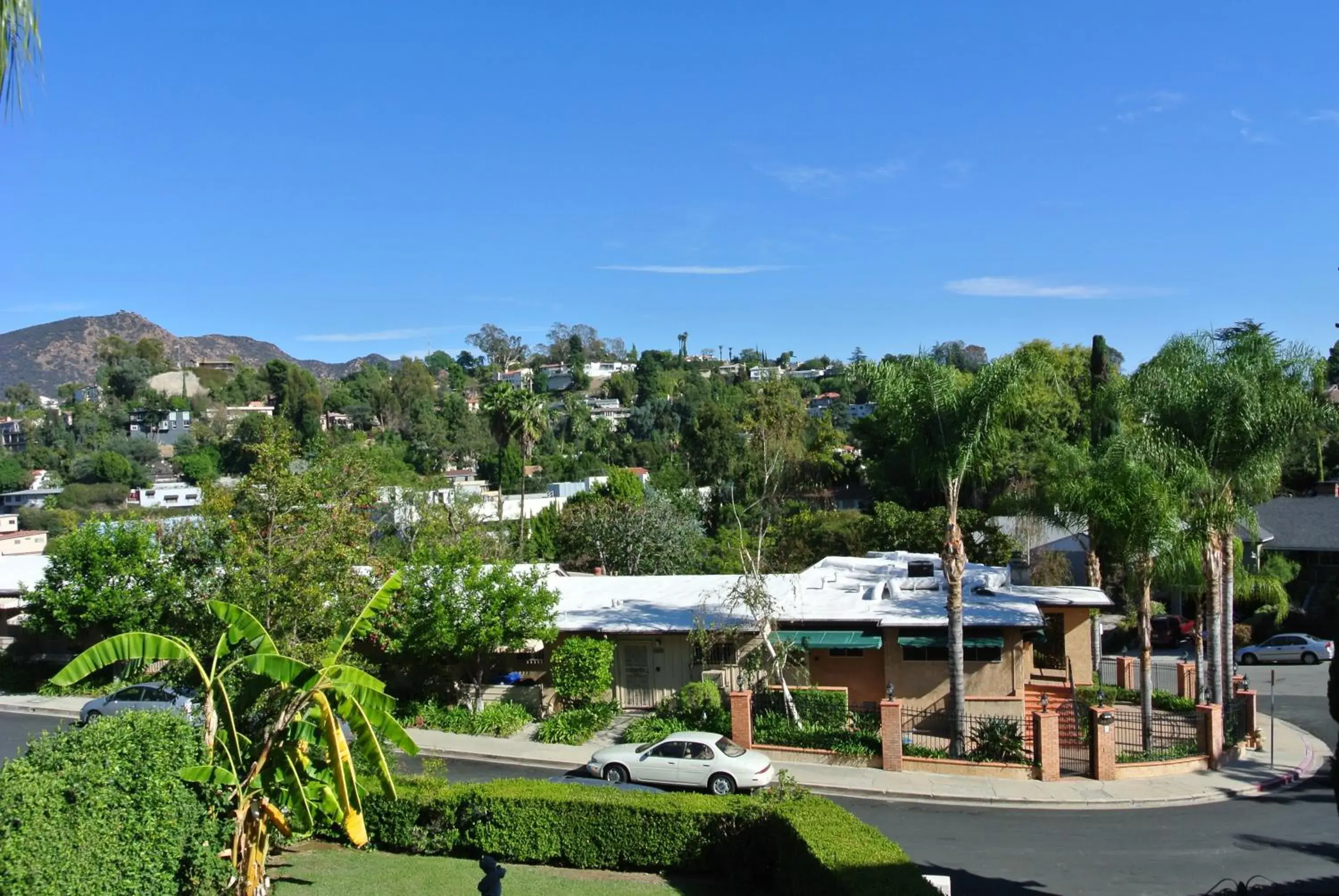 Property building in Bed and Breakfast in Hollywood Hills Property building in Bed and Breakfast in Hollywood Hills