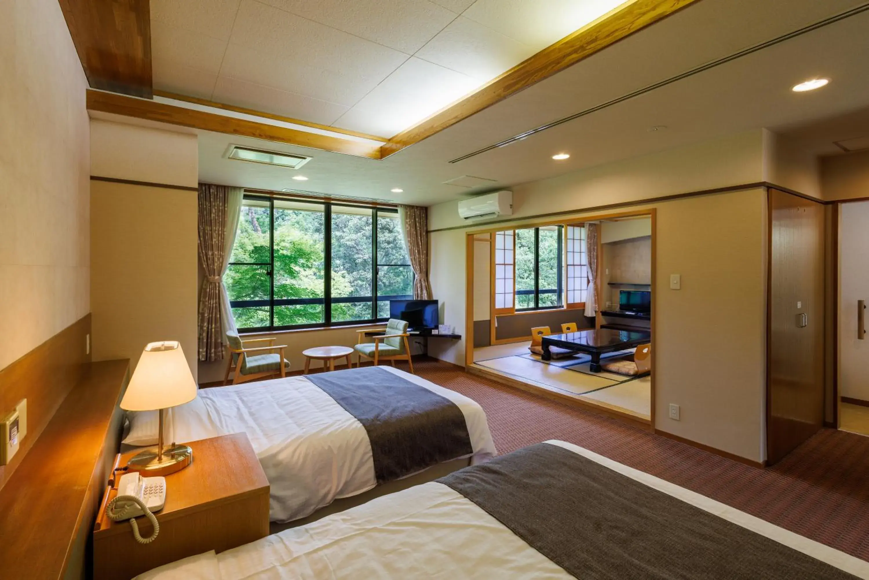 Twin Room with Tatami Area with Bathroom - single occupancy - Non-Smoking in Okutamaji Twin Room with Tatami Area with Bathroom - single occupancy - Non-Smoking in Okutamaji