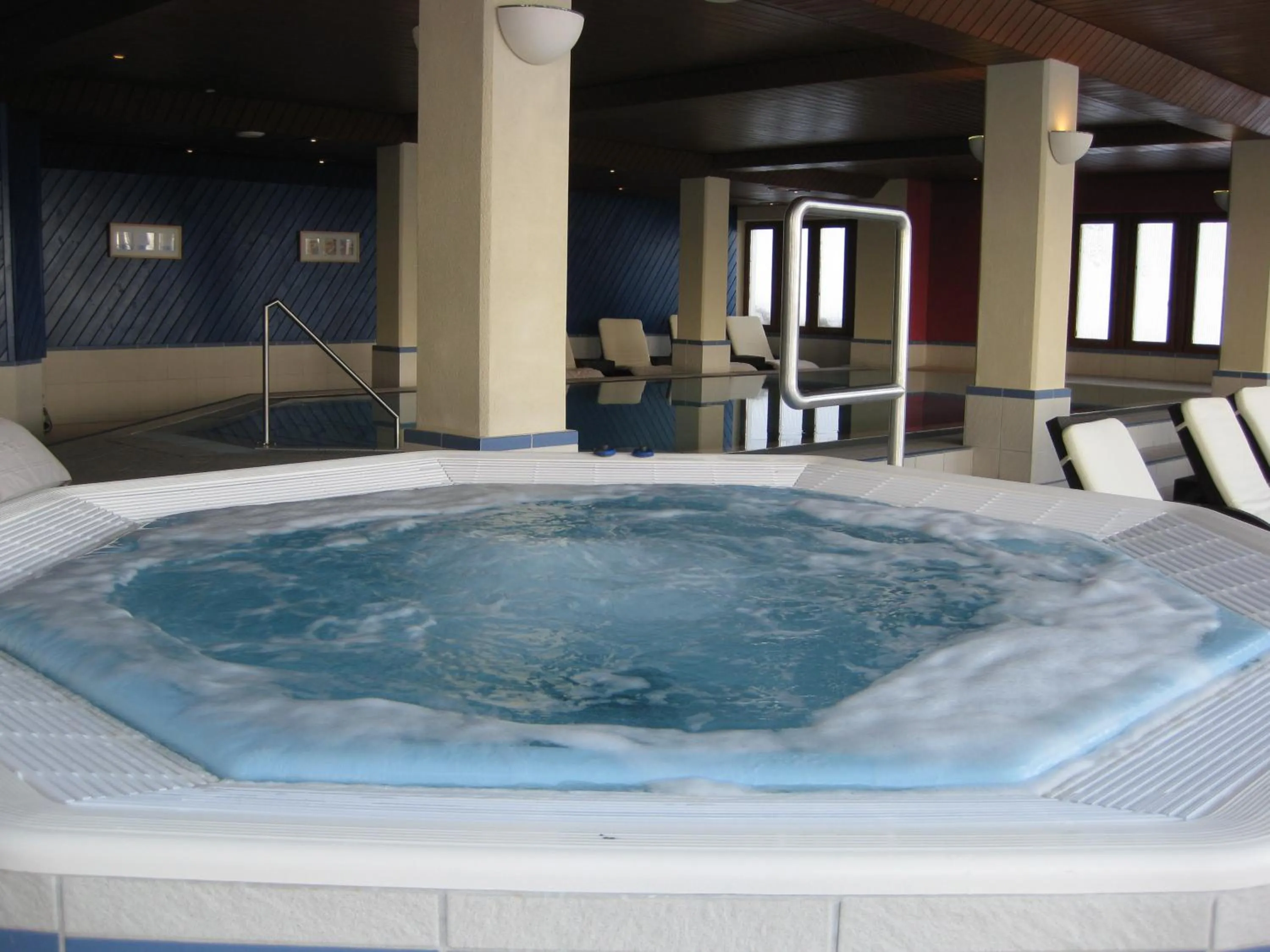 Swimming pool in Hotel Hubertus