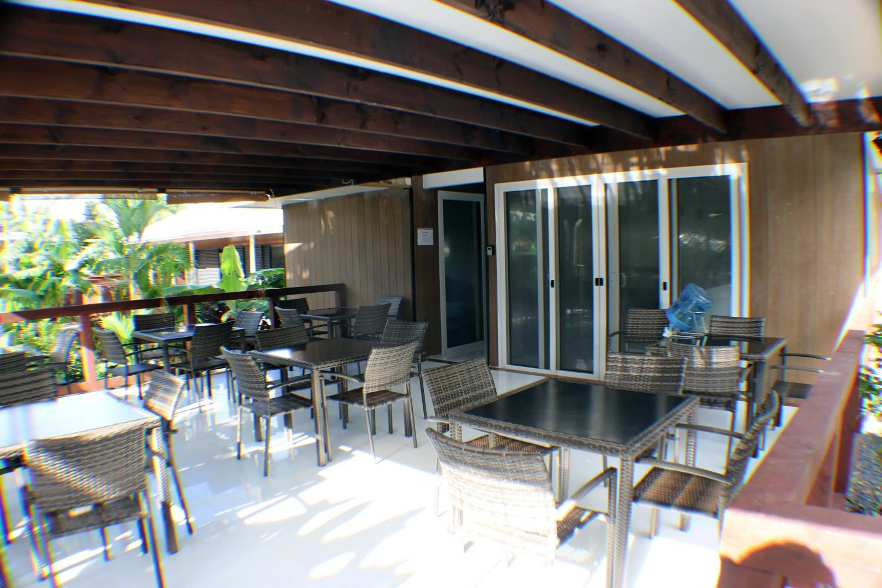 Restaurant/places to eat in Kia Orana Villas and Spa