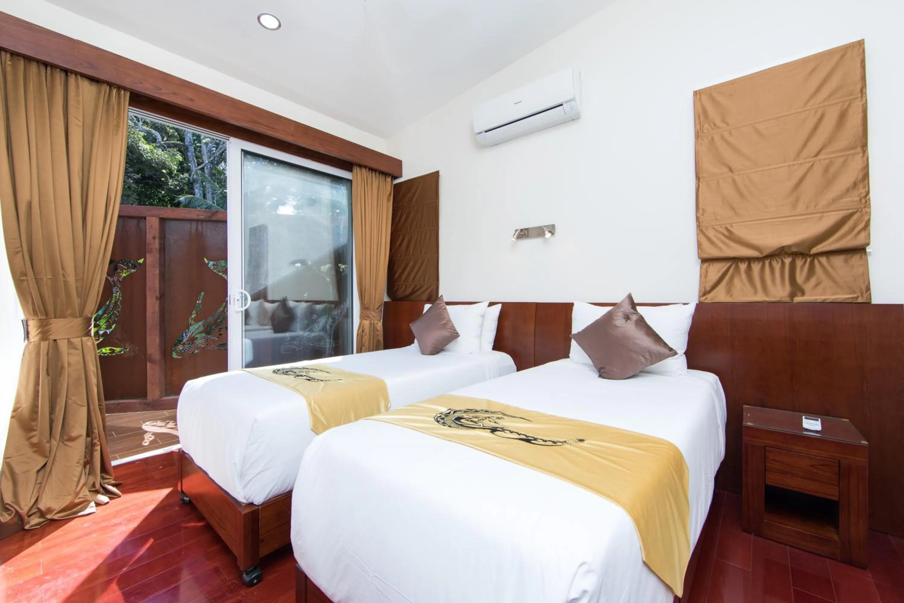Bedroom, Bed in Kia Orana Villas and Spa
