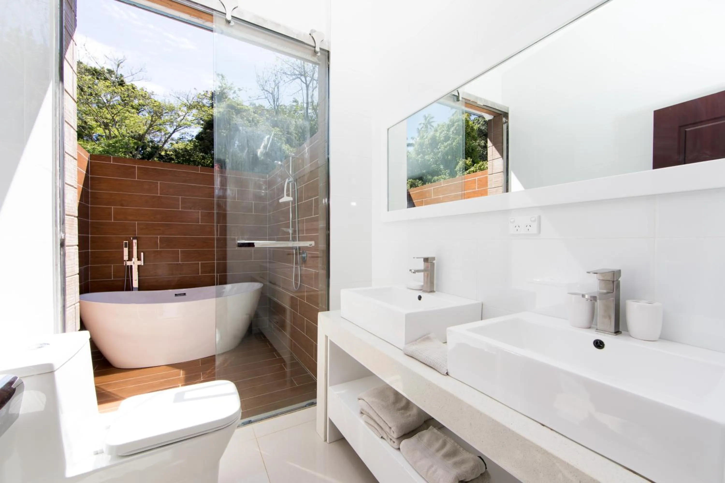 Bathroom in Kia Orana Villas and Spa