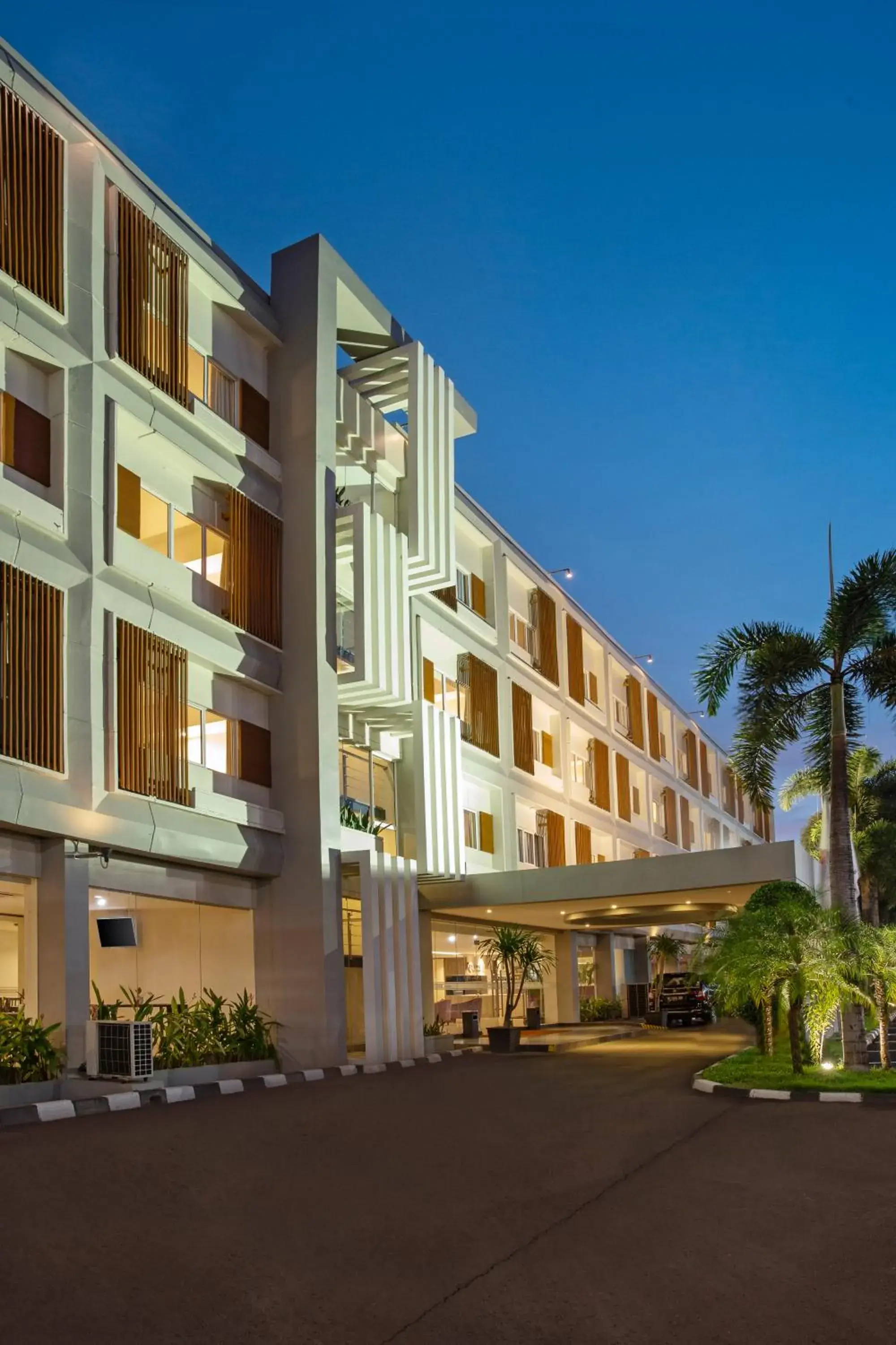 Facade/entrance in Swiss-Belinn Cibitung Facade/entrance in Swiss-Belinn Cibitung
