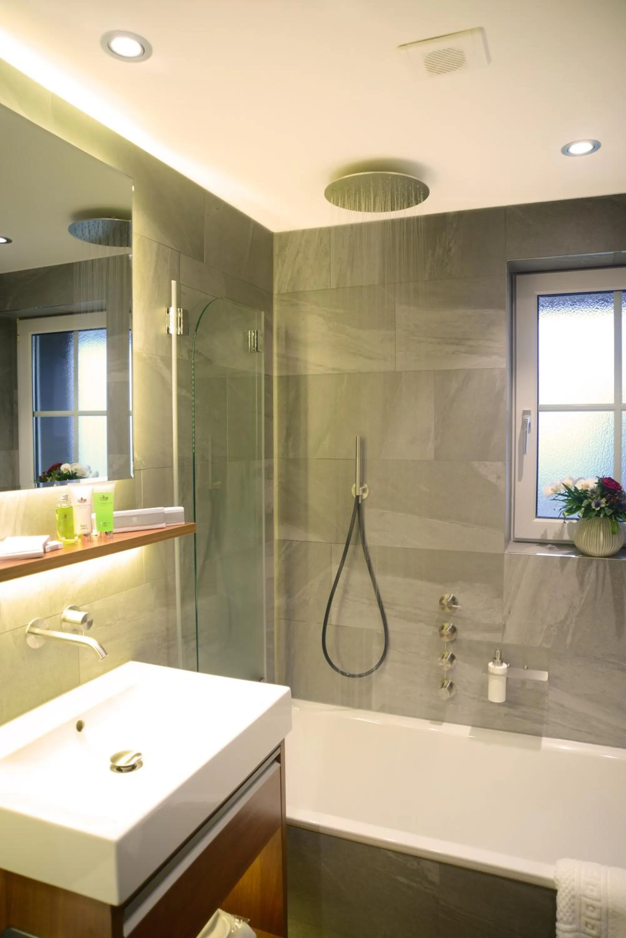 Bathroom in Hotel Sonne