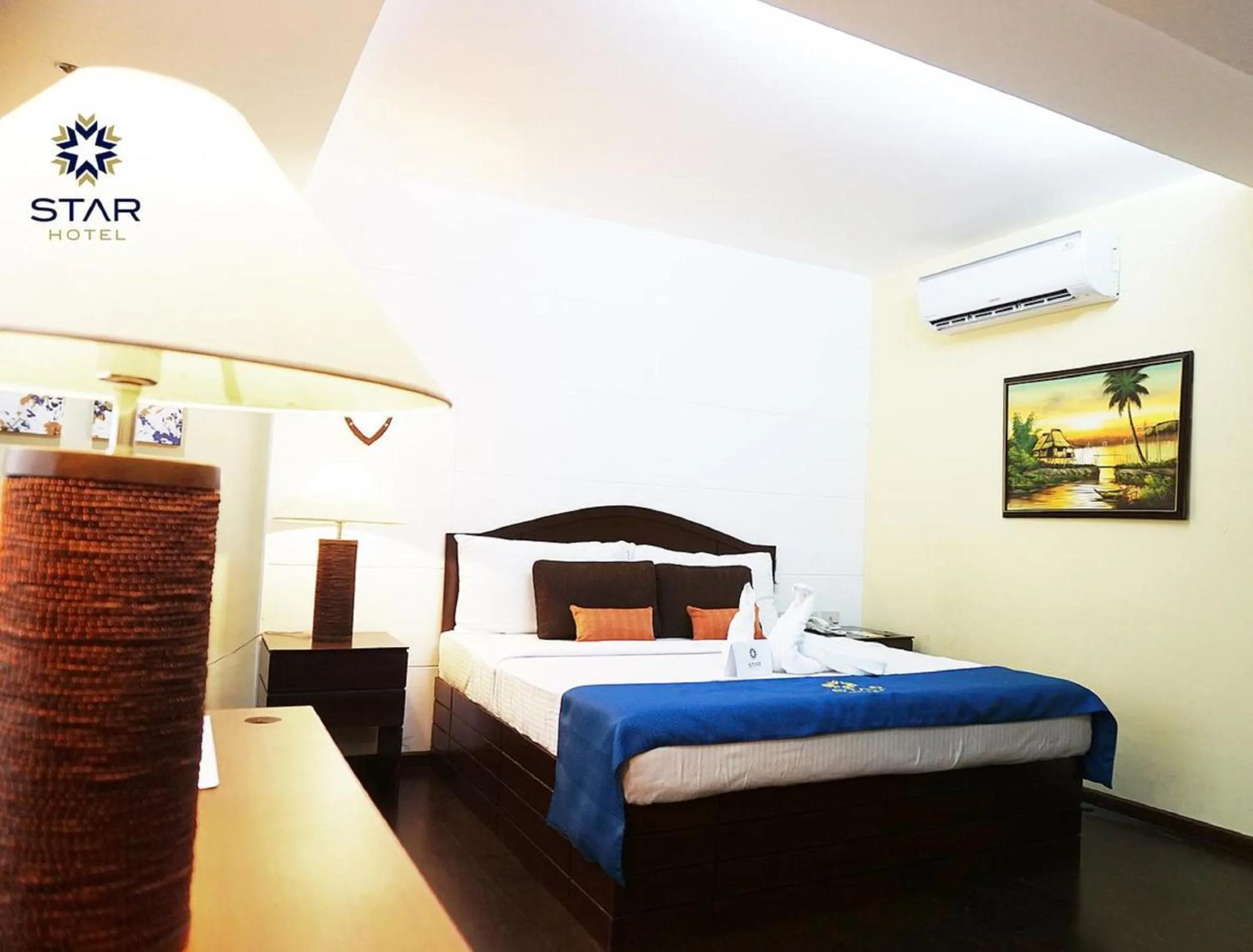 Bedroom, Bed in Star Hotel