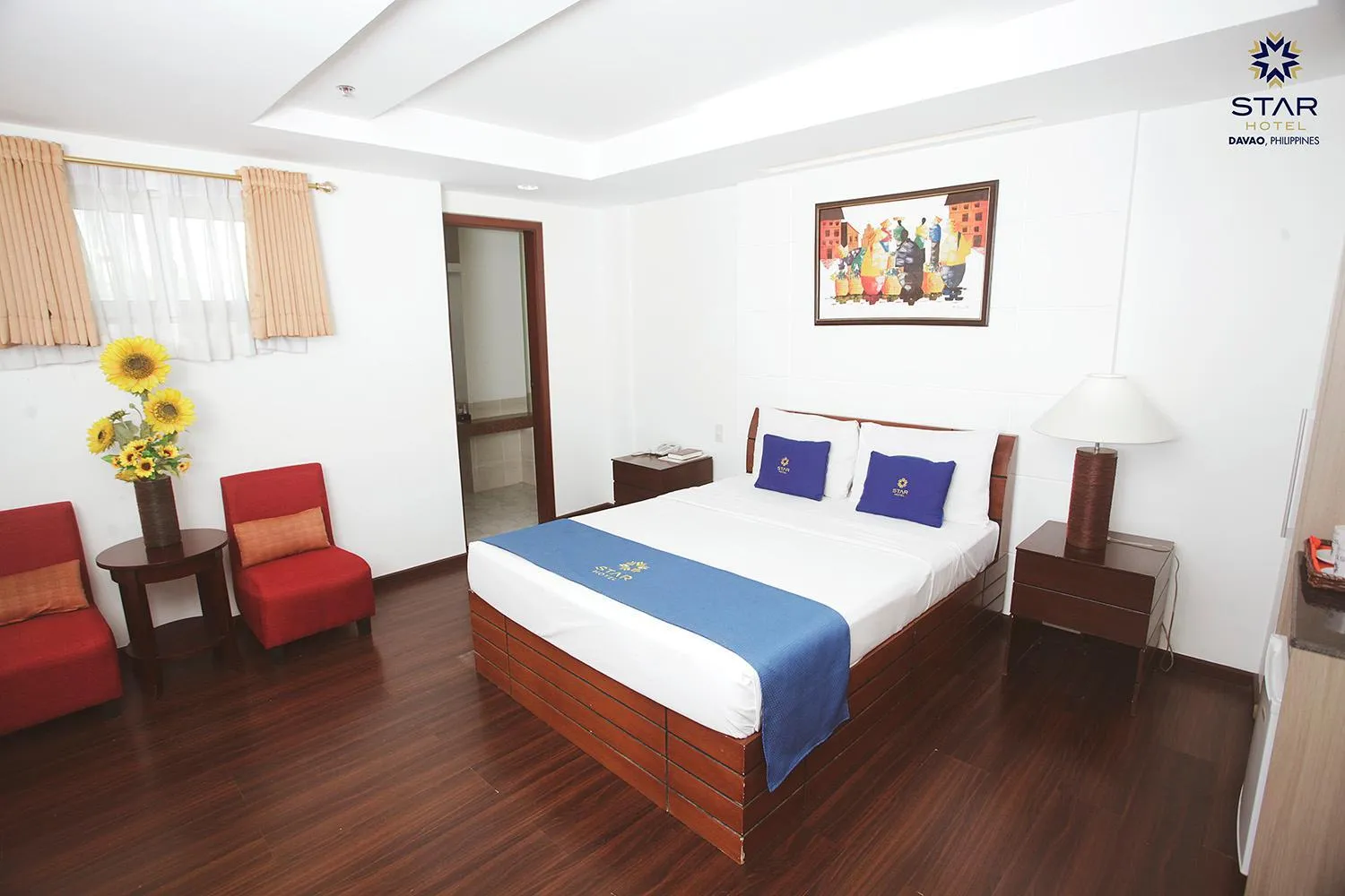 Bedroom, Bed in Star Hotel