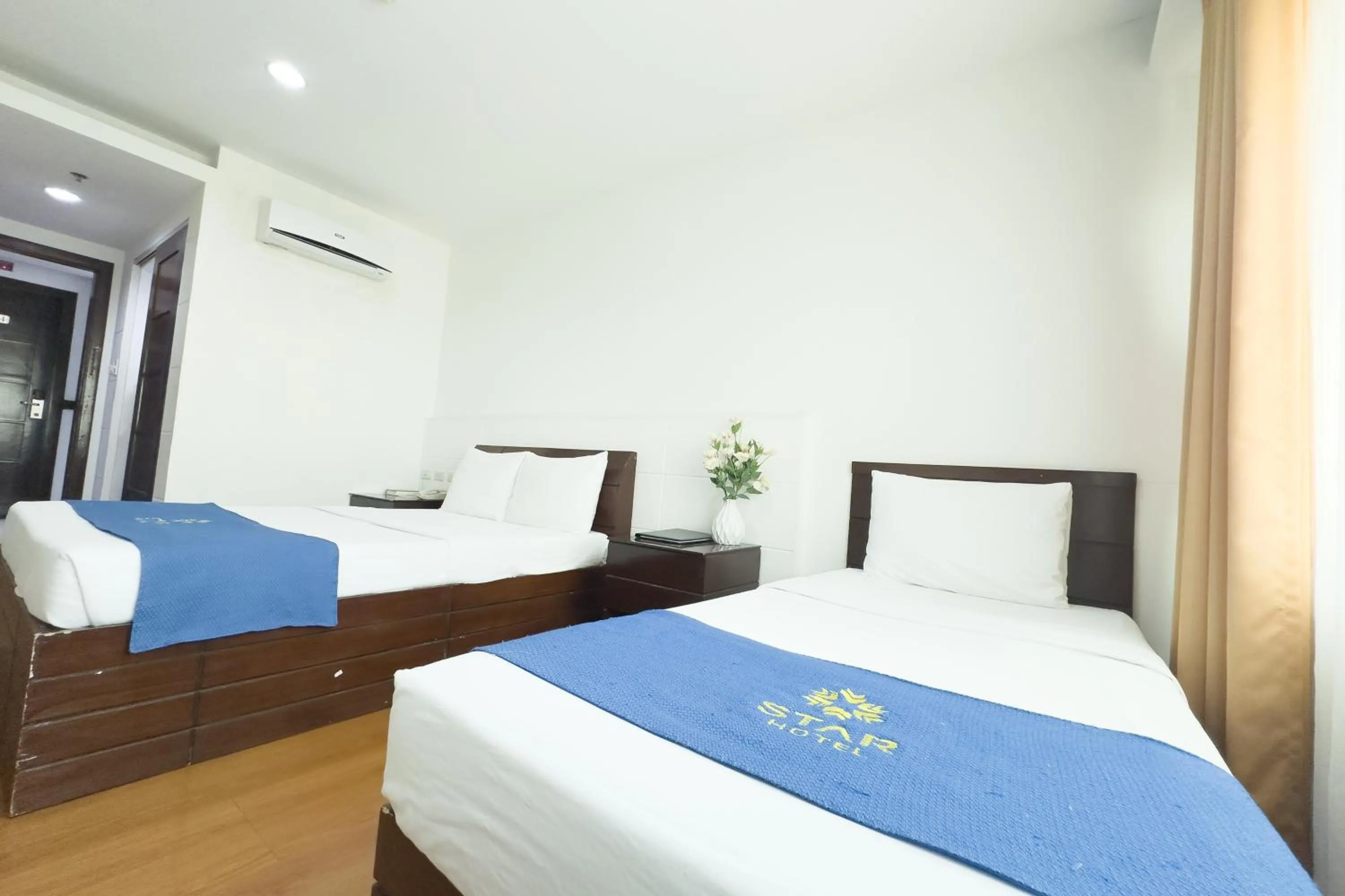 Bed in Star Hotel Davao